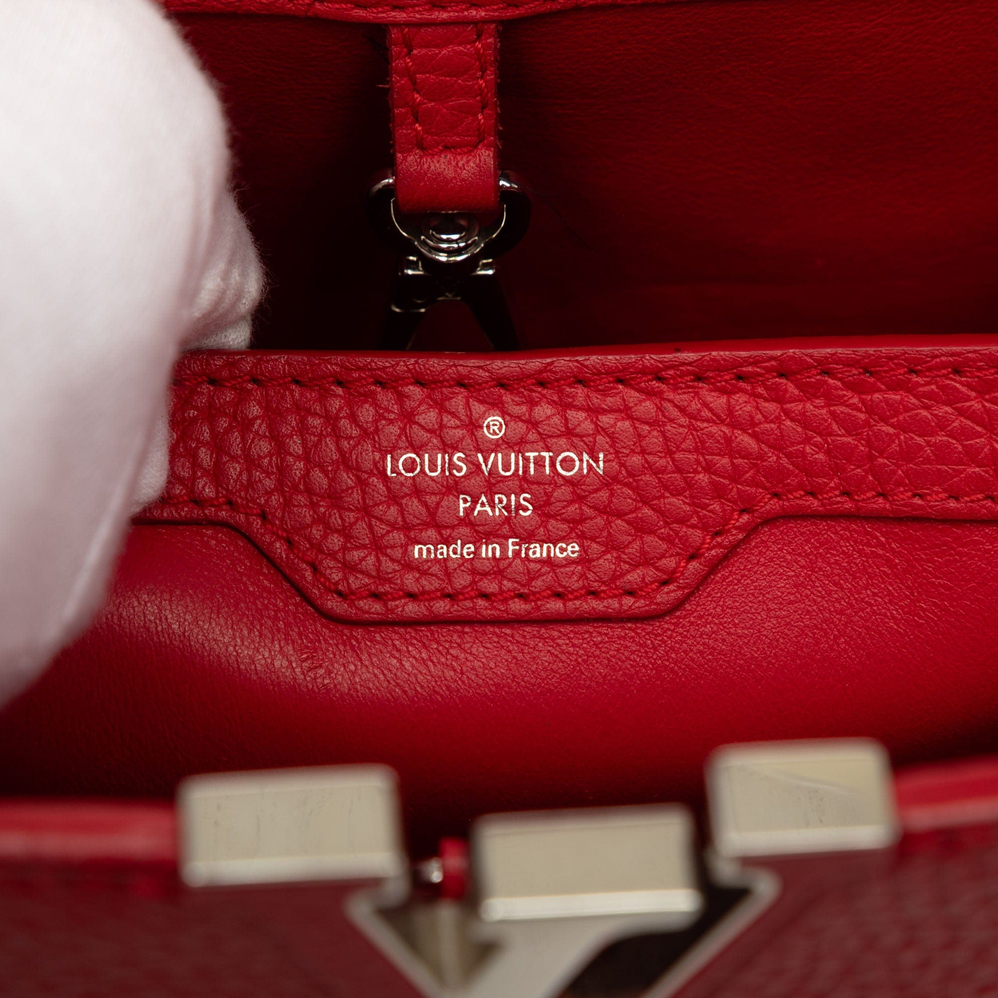 Louis Vuitton Taurillon Capucines Old MM