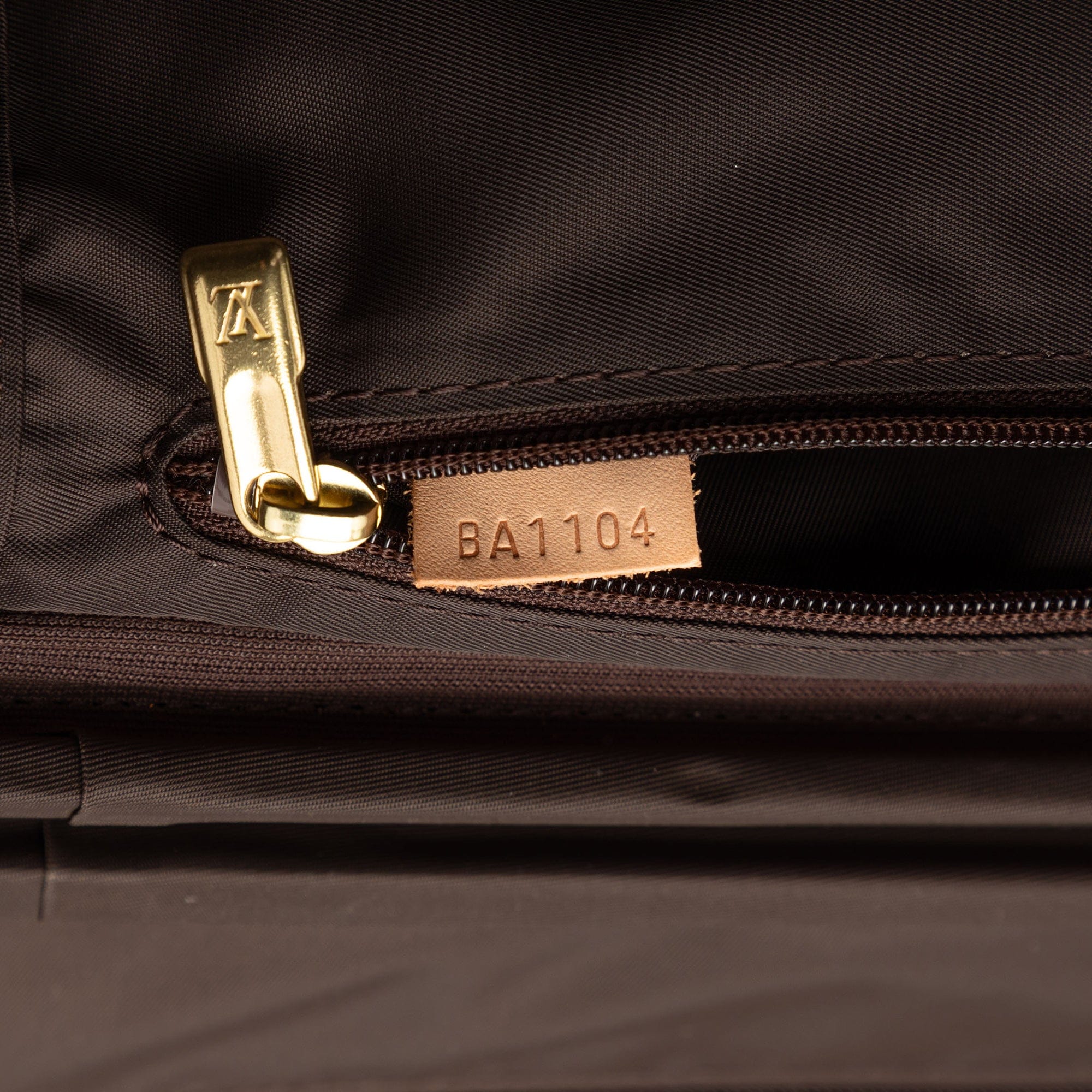 Louis Vuitton Monogram Zephyr 70