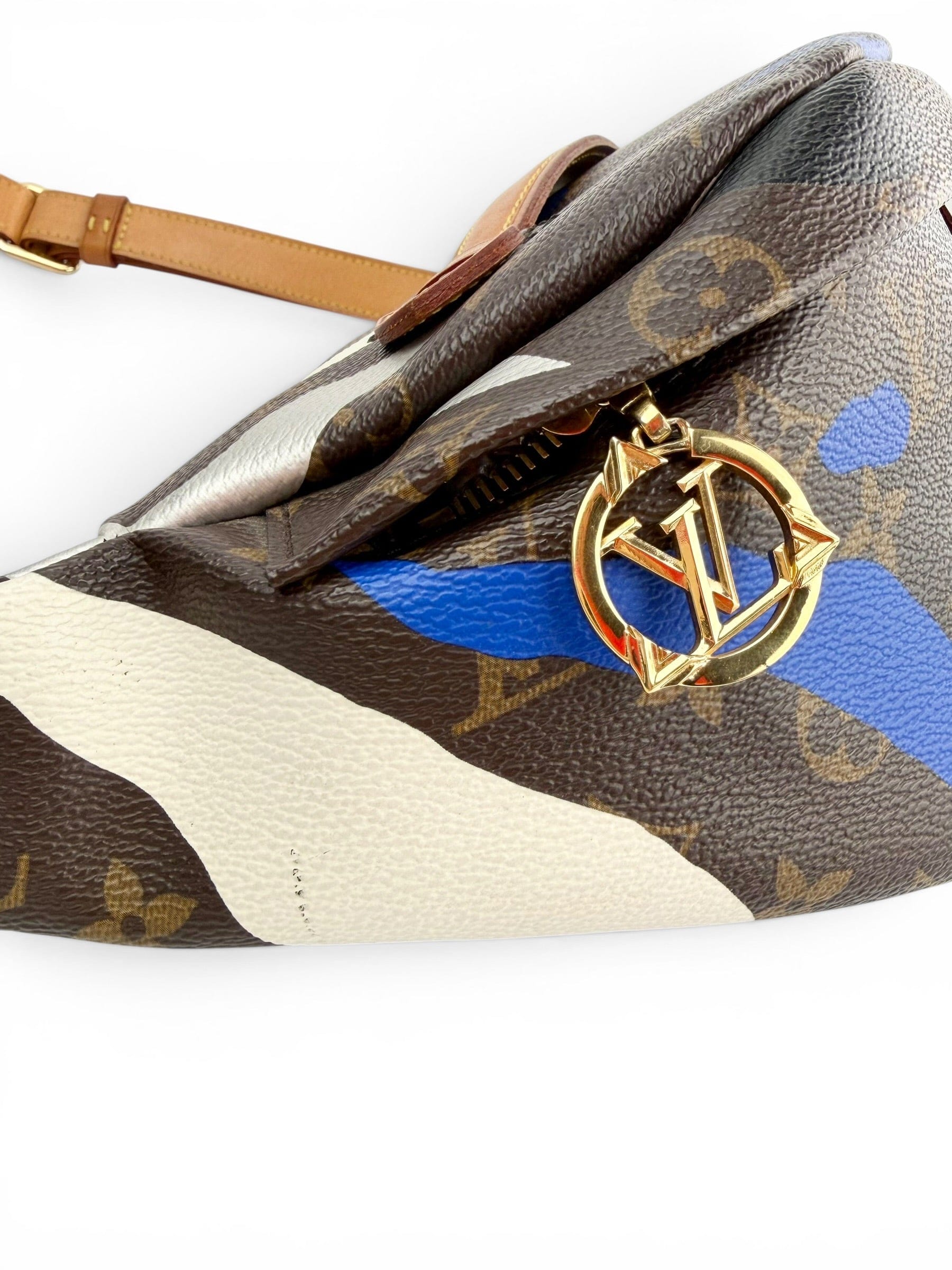 Louis Vuitton Limited Edition Monogram x League of Legends Bumbag