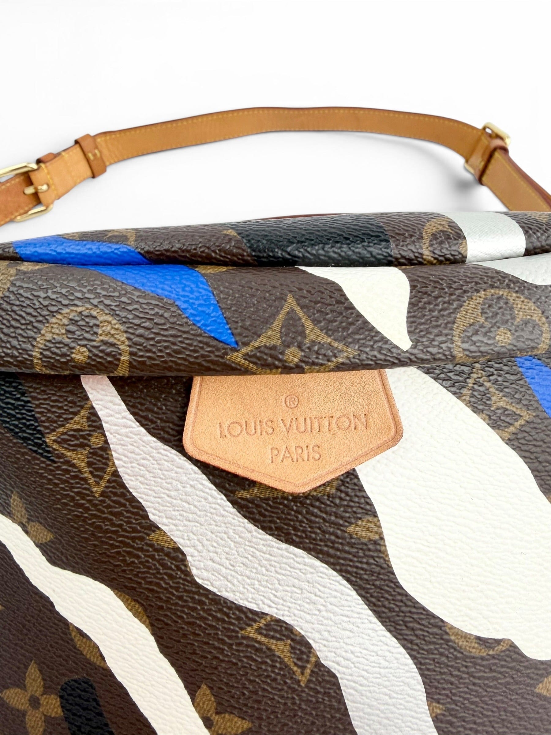 Louis Vuitton Limited Edition Monogram x League of Legends Bumbag
