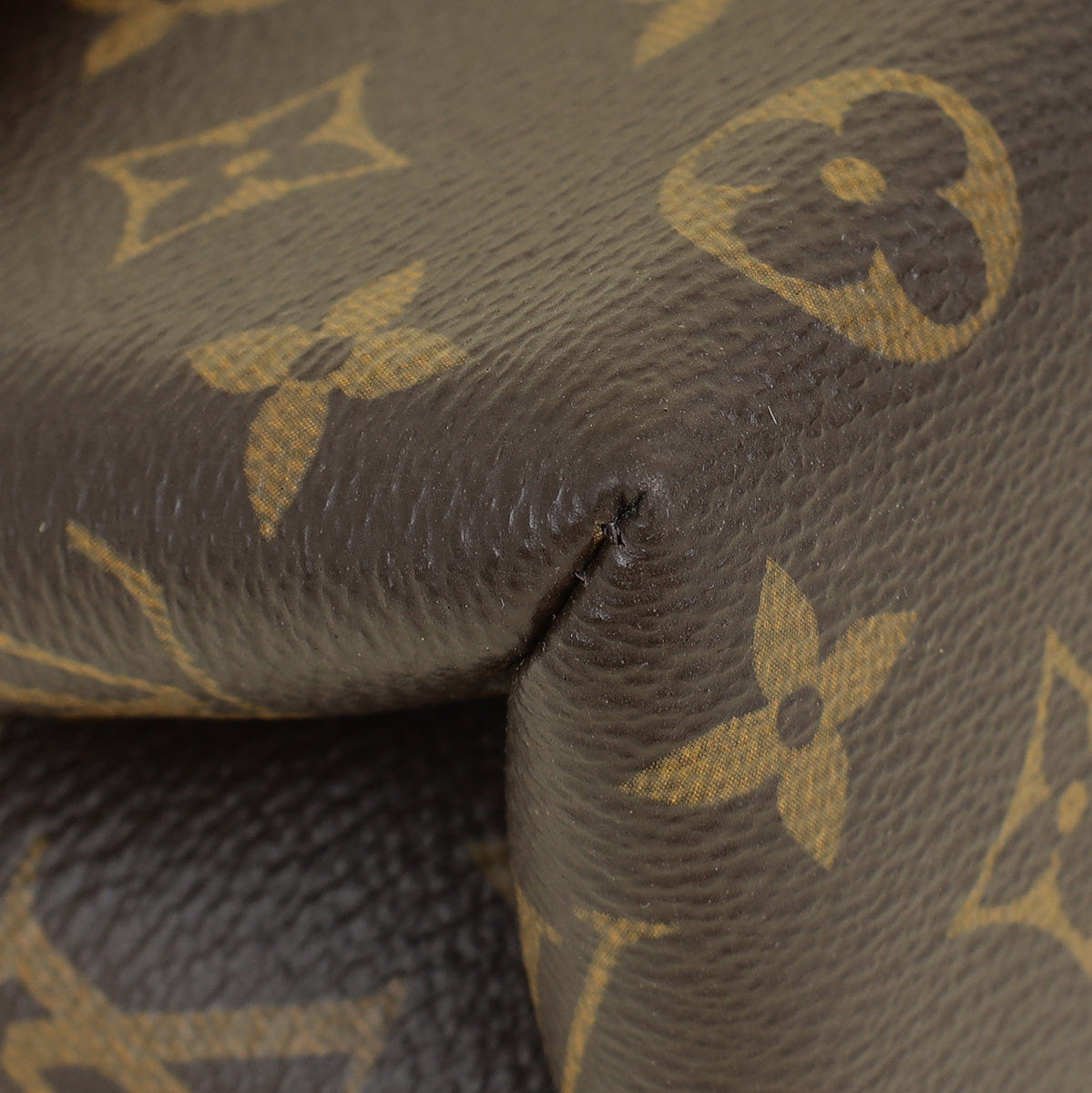 Louis Vuitton Monogram Caramel Locky BB Bag