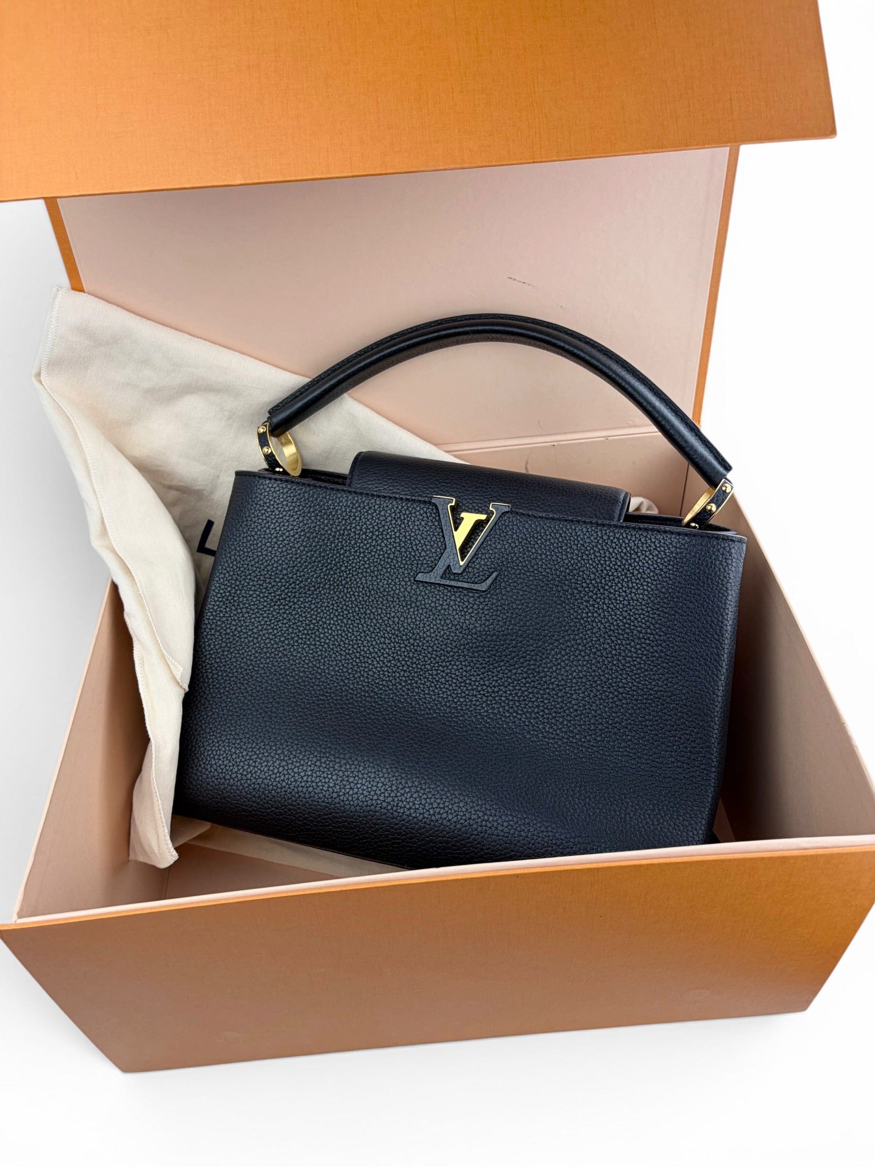 Louis Vuitton Black Taurillon Capucines MM In Box