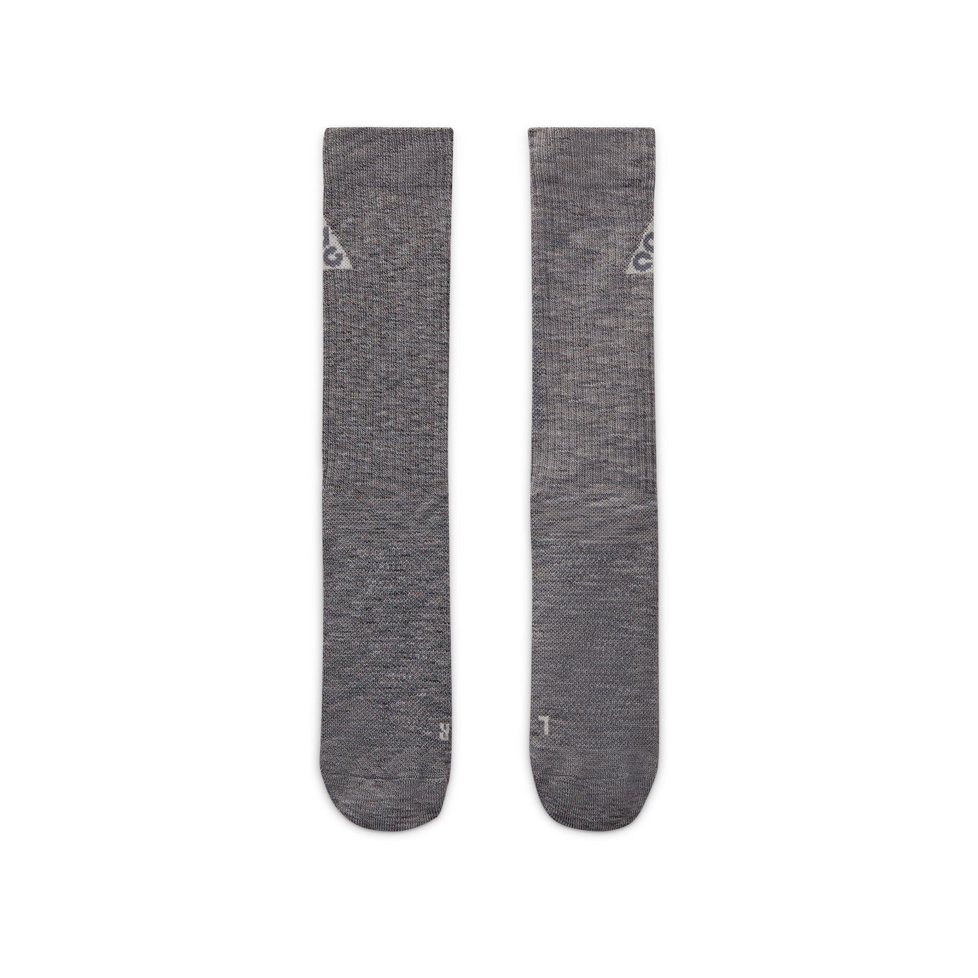 Nike ACG Mens Kelly Ridge 2.0 Crew Socks Cool Grey