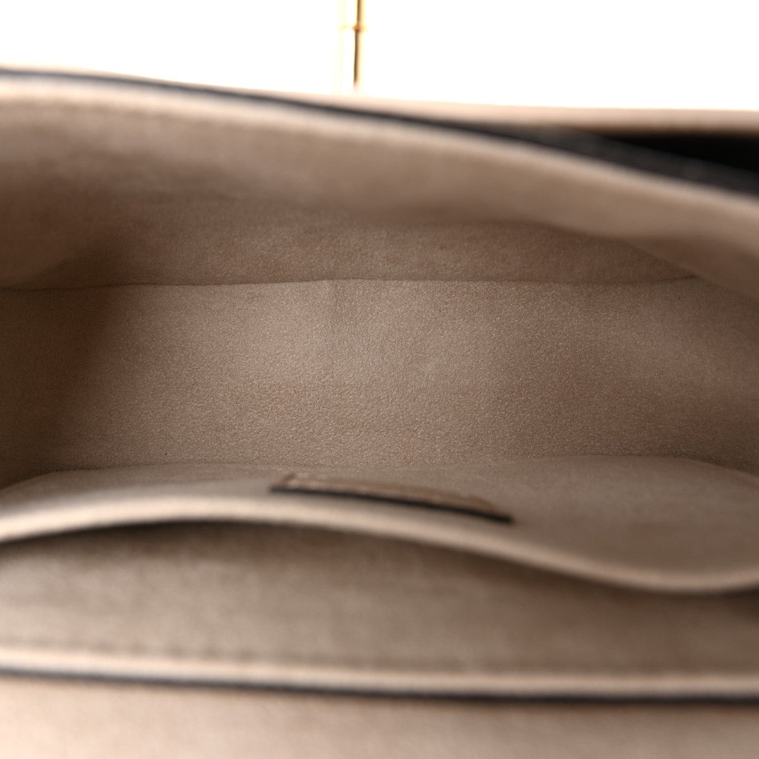 Louis Vuitton Grained Calfskin Lockme Tender Greige