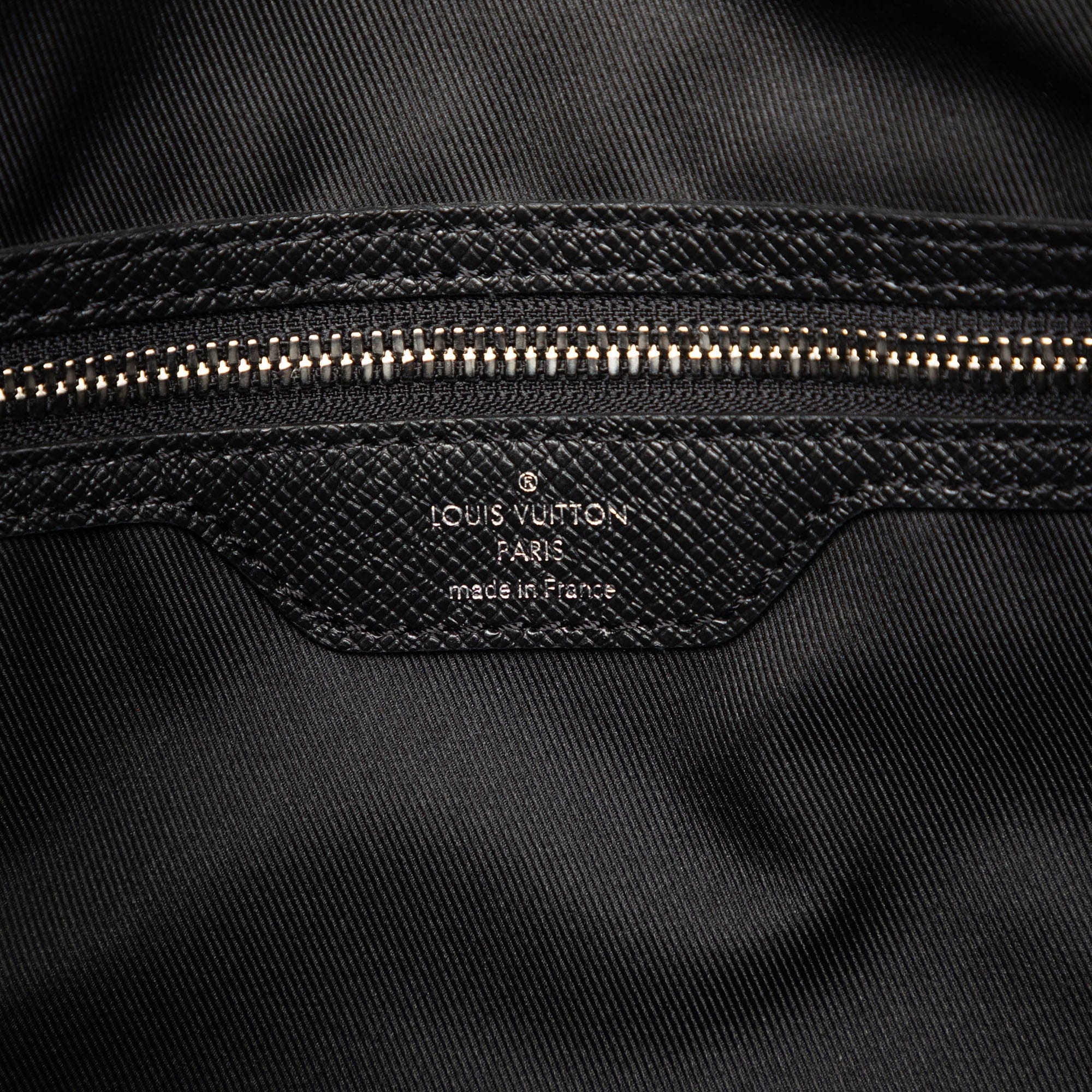 Louis Vuitton Taiga Keepall Bandouliere 50