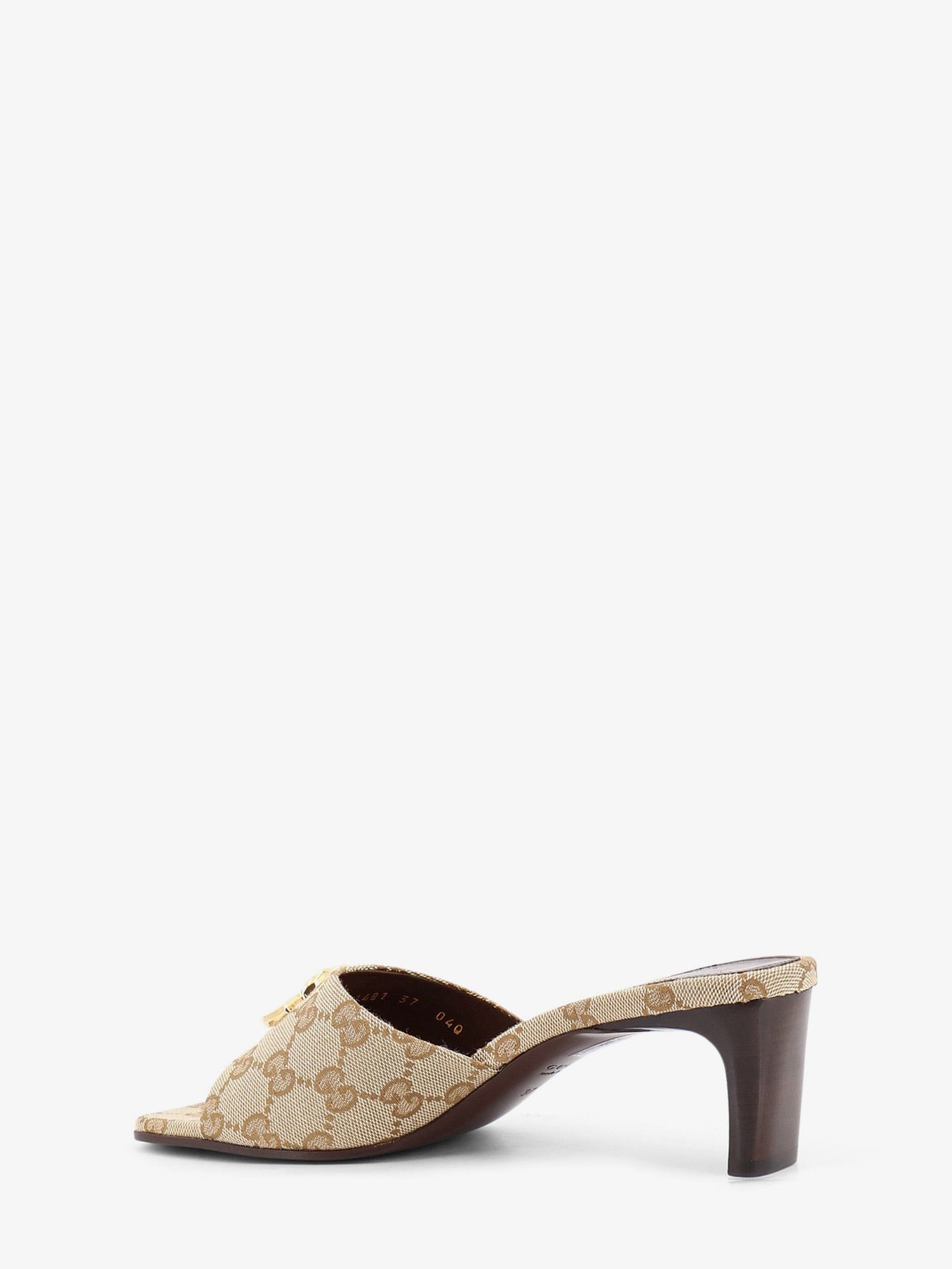 Gucci GG fabric sandals with logo on the front