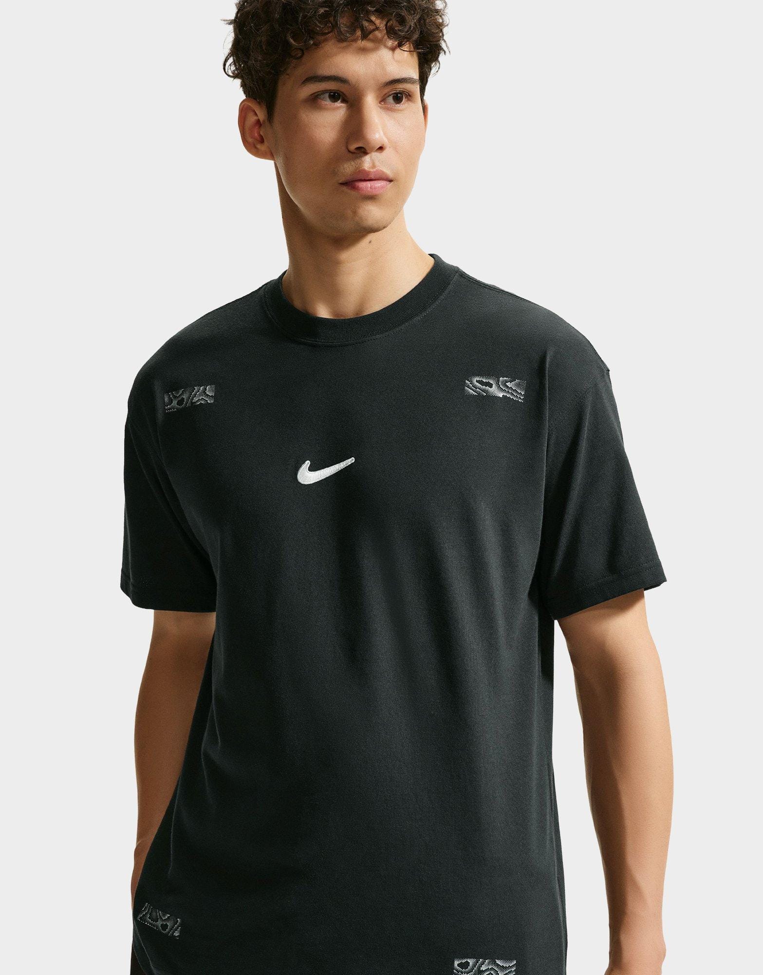 Nike Sportswear T - Shirt