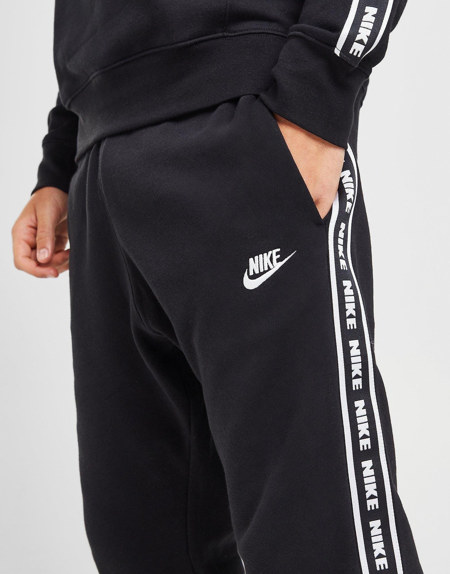 Nike Aries Joggers
