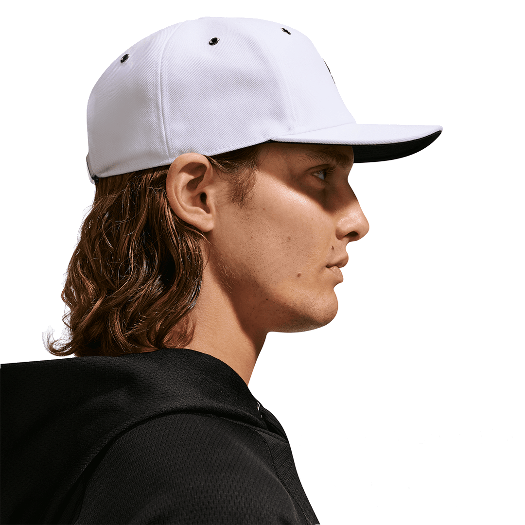 Nike KOBE PRO UNSTRUCTURED BASKETBALL CAP WHITE / BLACK