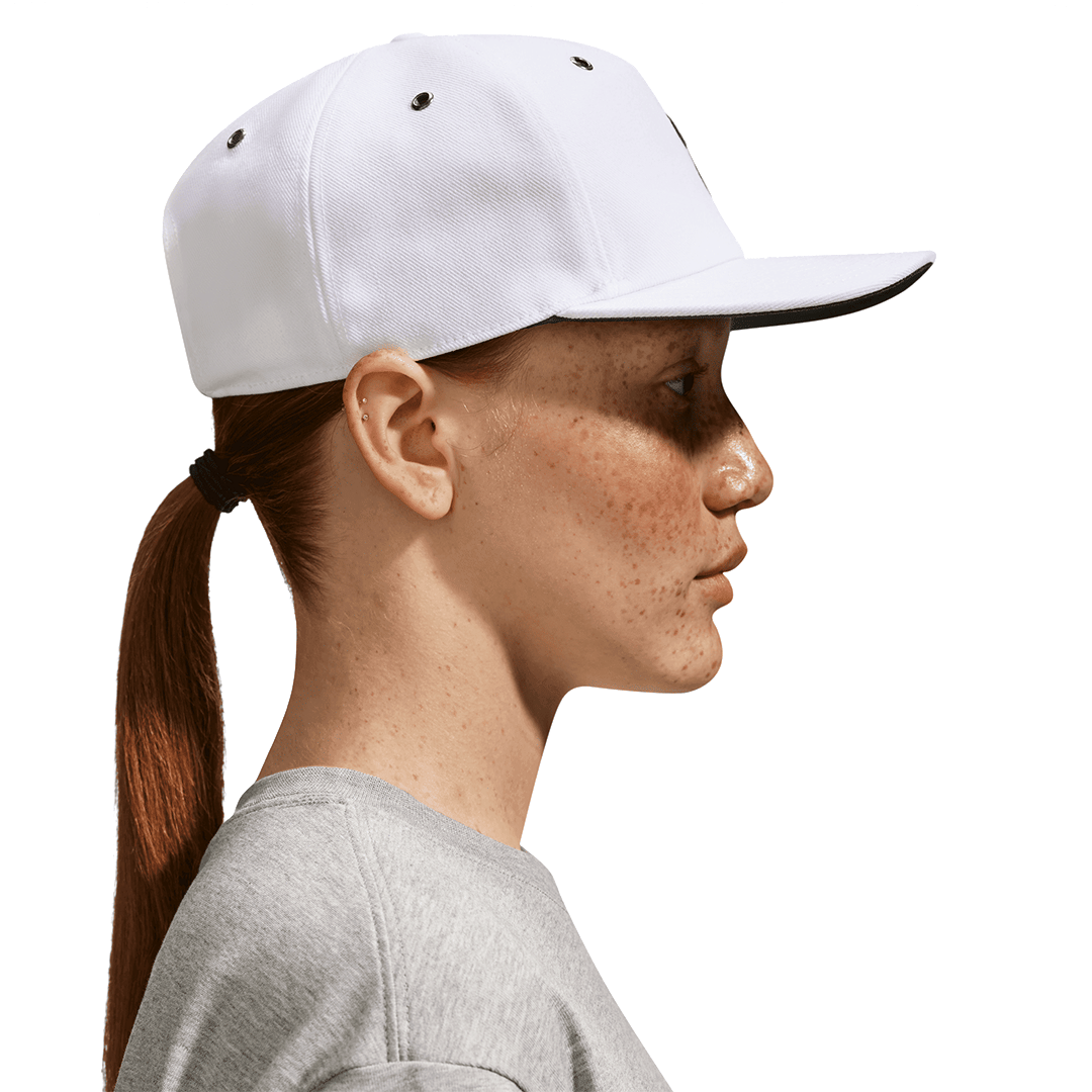 Nike KOBE PRO UNSTRUCTURED BASKETBALL CAP WHITE / BLACK