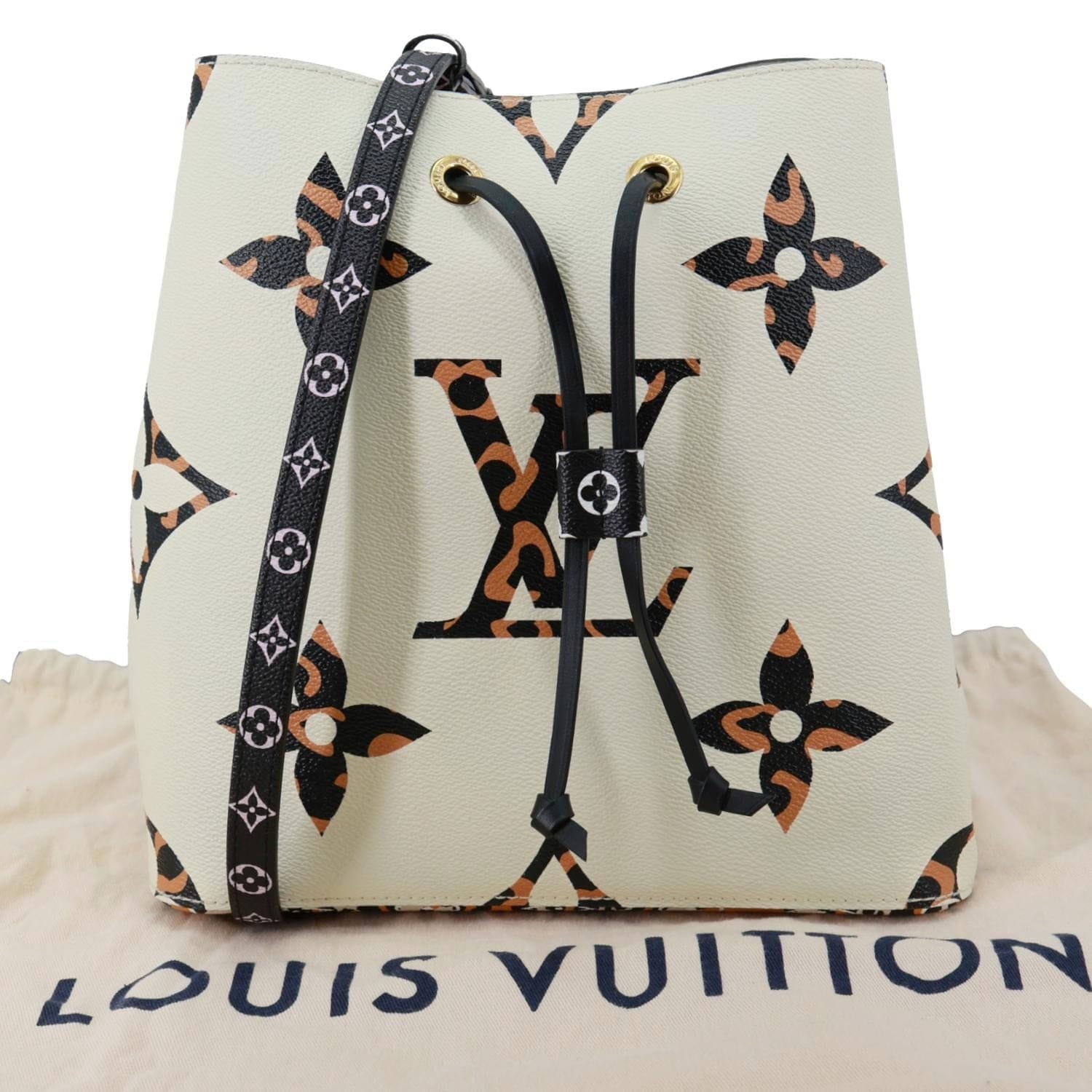 LOUIS VUITTON Neonoe MM Giant Jungle Canvas Bucket Shoulder Bag White
