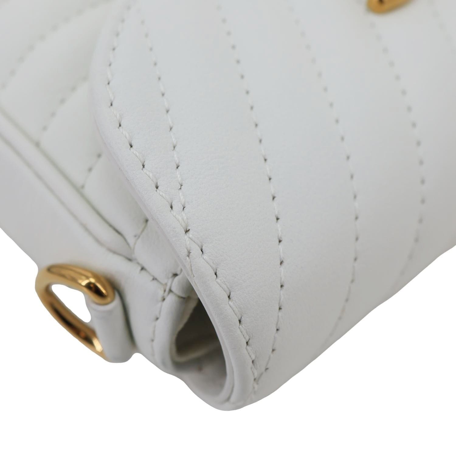 LOUIS VUITTON New Wave Multi Pochette Leather Chain Shoulder Bag White