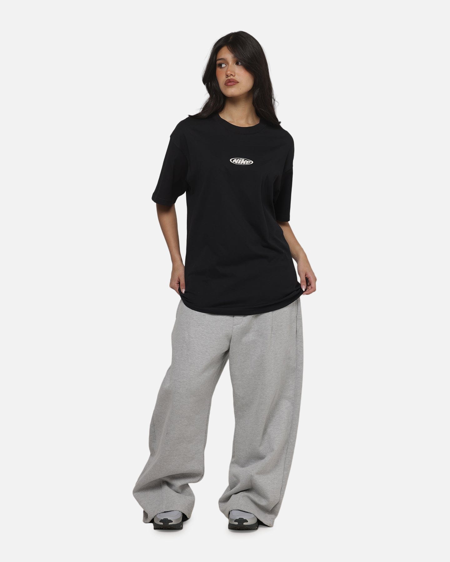 Nike Sportswear Oval T - Shirt Black