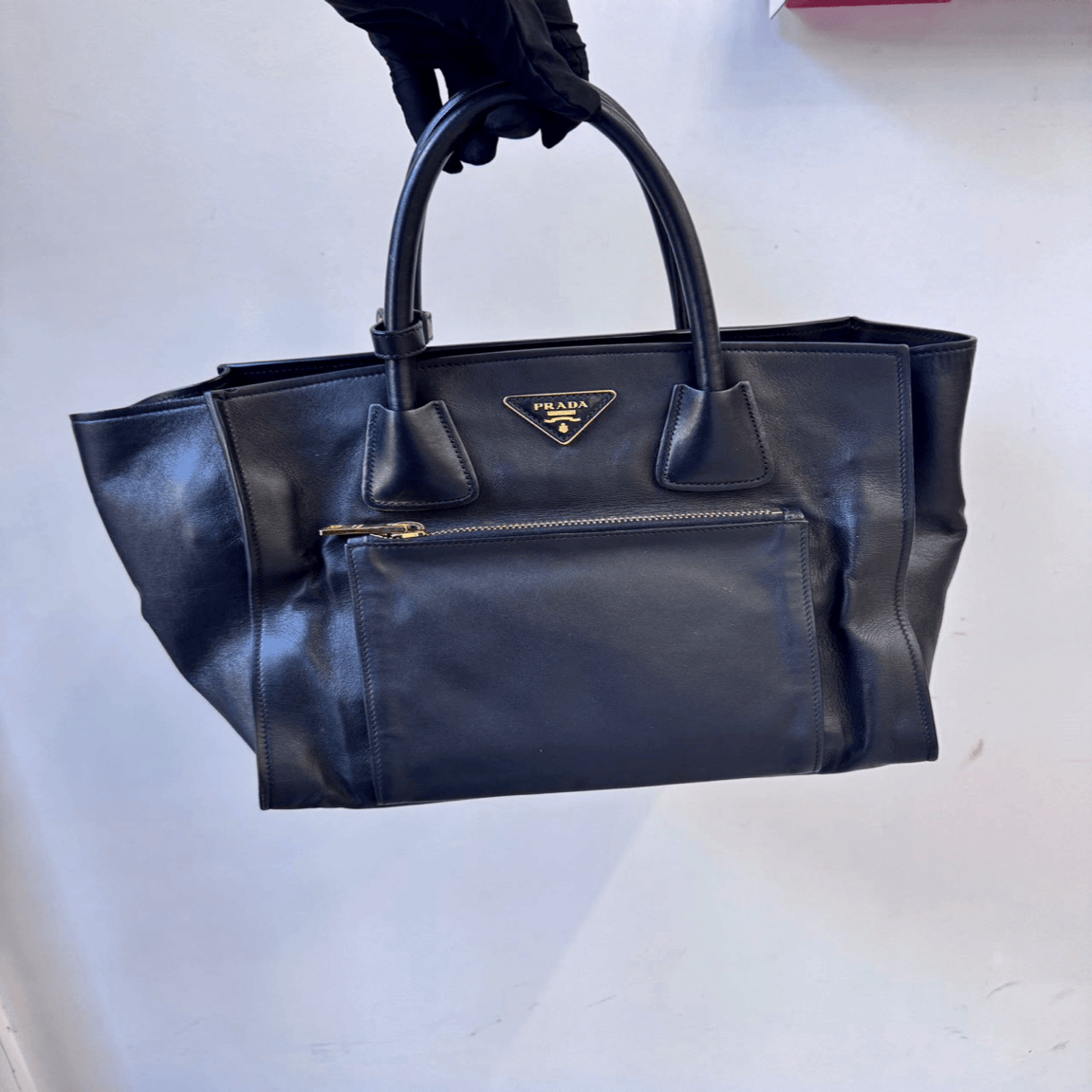 Prada Black bag AKC0563