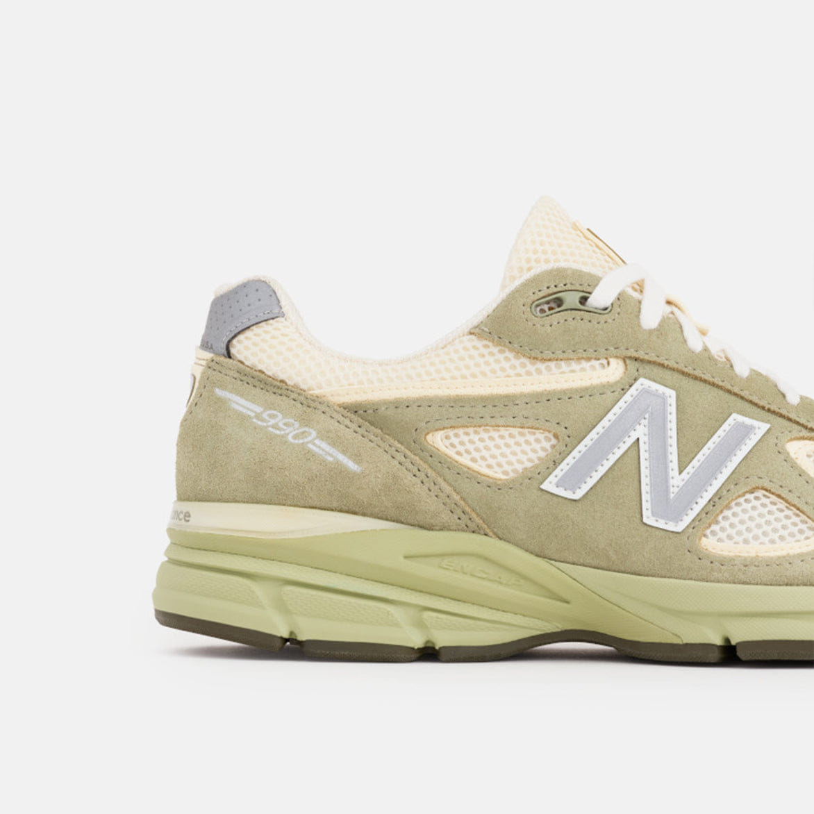 New Balance 990V4 MADE IN USA OLIVE LEAF