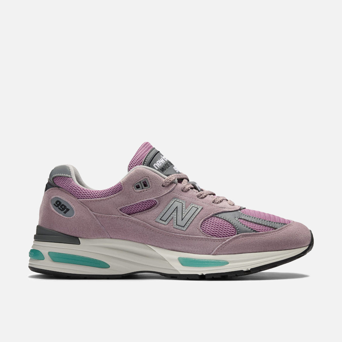 New Balance 991V2 MADE IN UK SMOKED PEARL