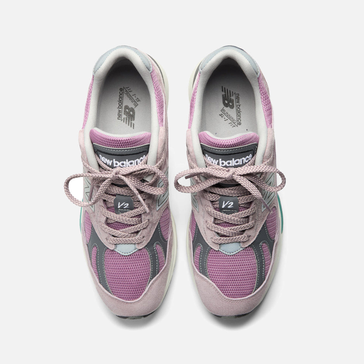 New Balance 991V2 MADE IN UK SMOKED PEARL