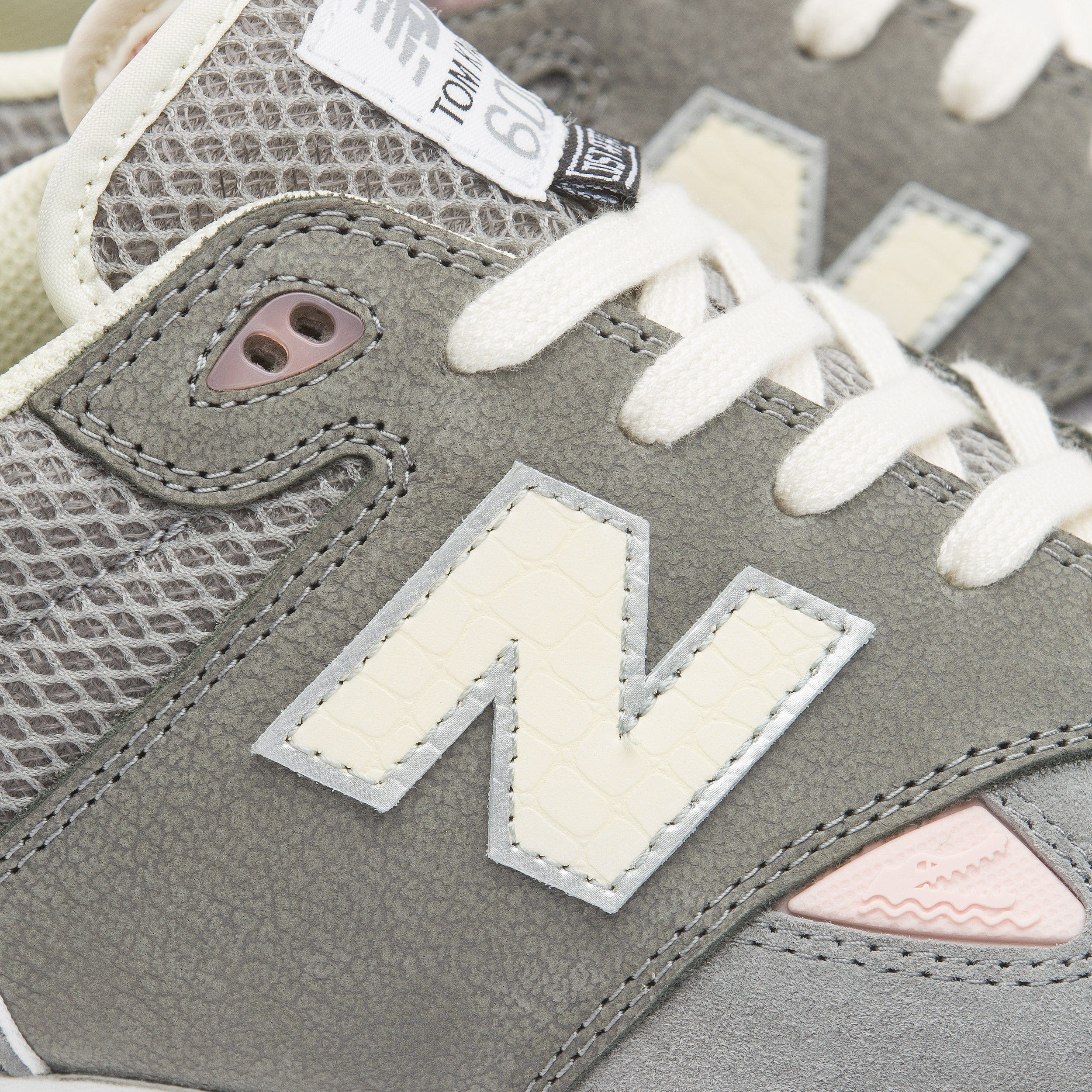 New Balance Numeric x Lost Art 600 Tom Knox Skate Shoes Grey