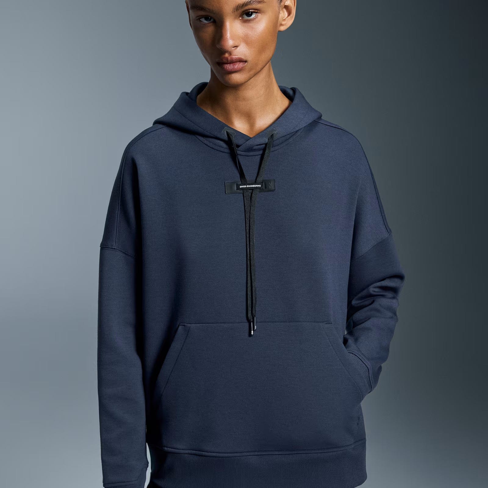 On Running On Hoodie Midnight (Women'S)