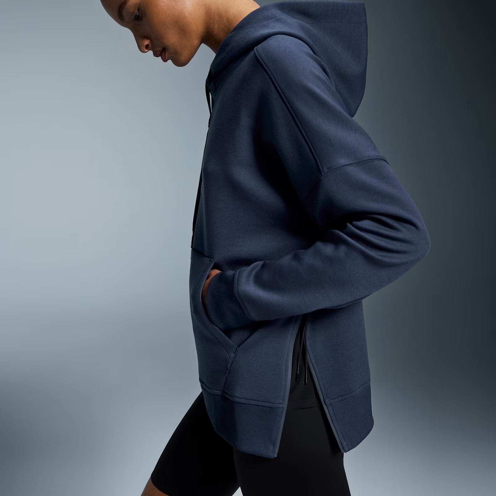 On Running On Hoodie Midnight (Women'S)