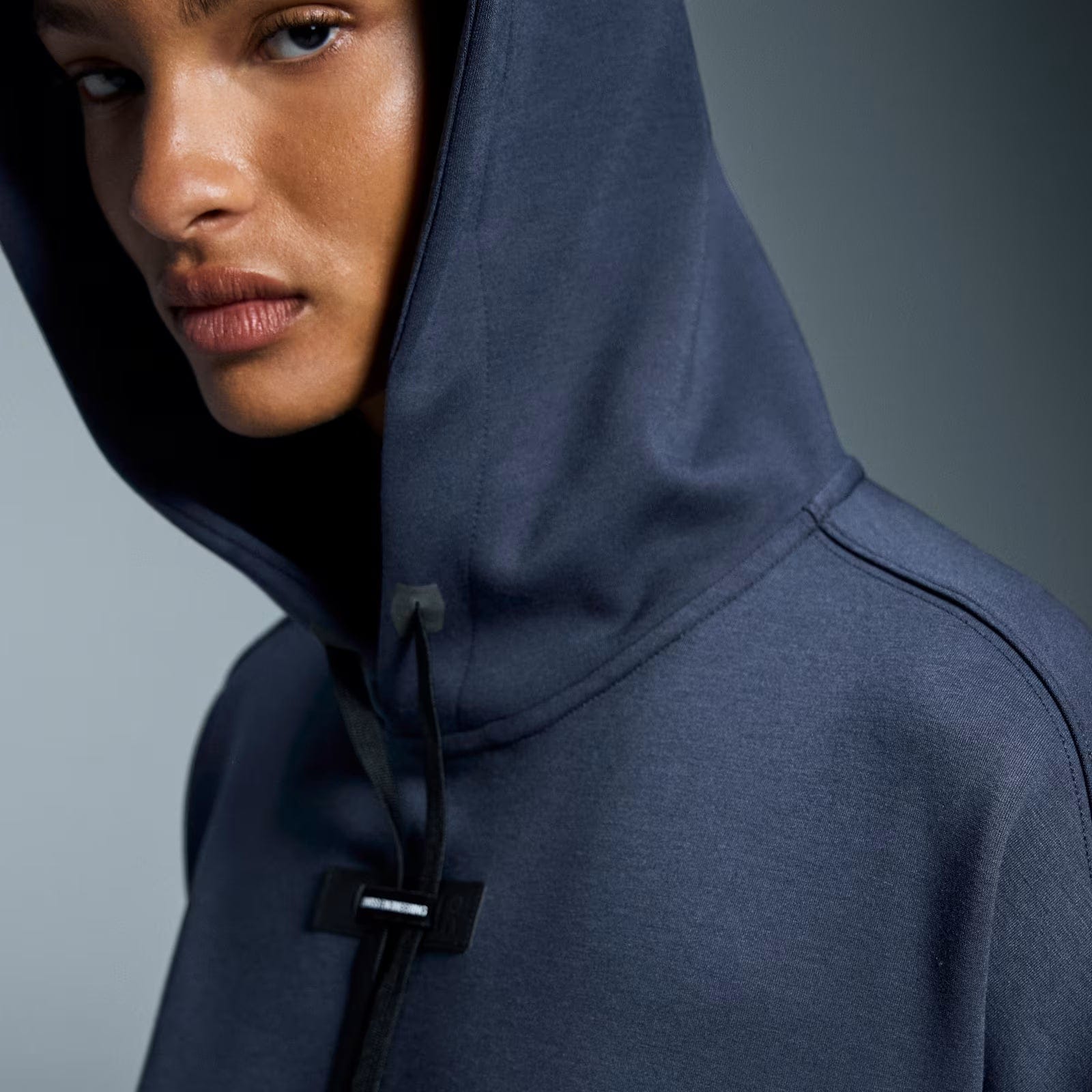 On Running On Hoodie Midnight (Women'S)
