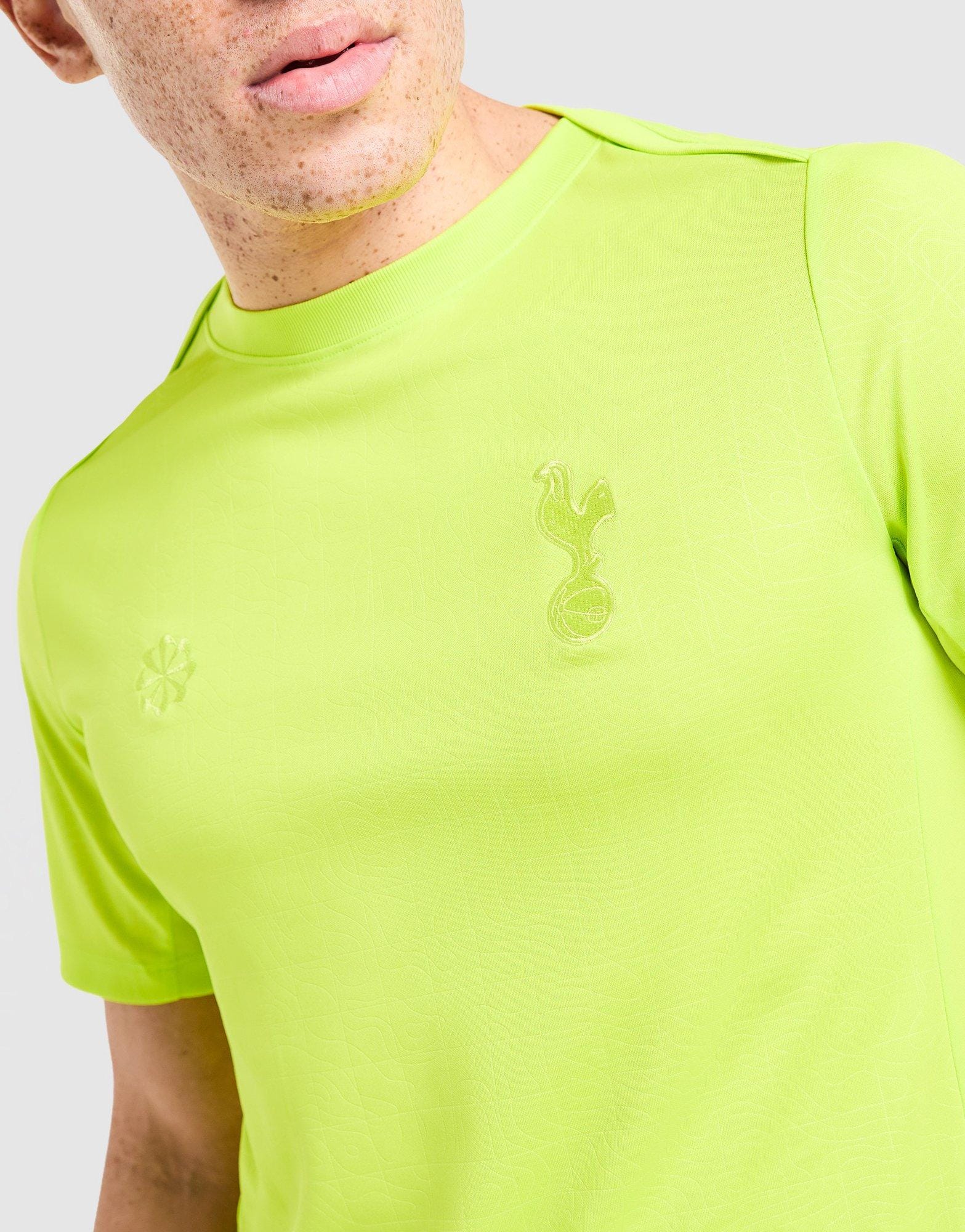 Nike Tottenham Hotspur Graphic T - Shirt