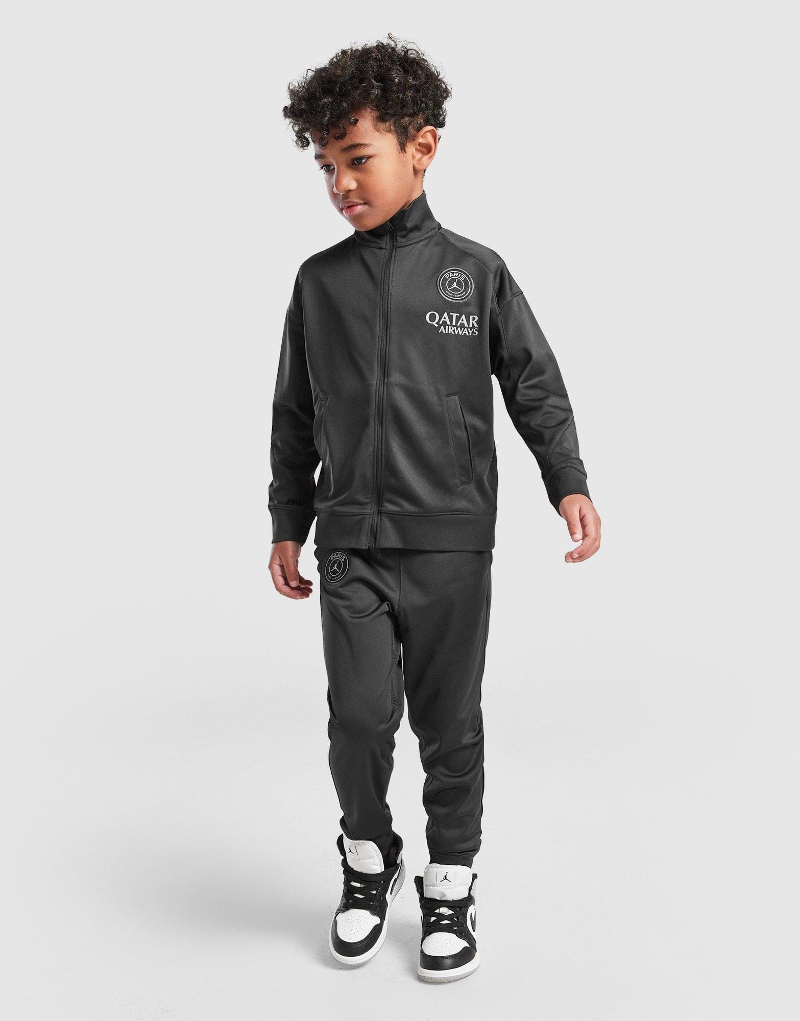 Nike Paris Saint - Germain Strike Away Younger Kids' Nike Dri - FIT Football Tracksuit