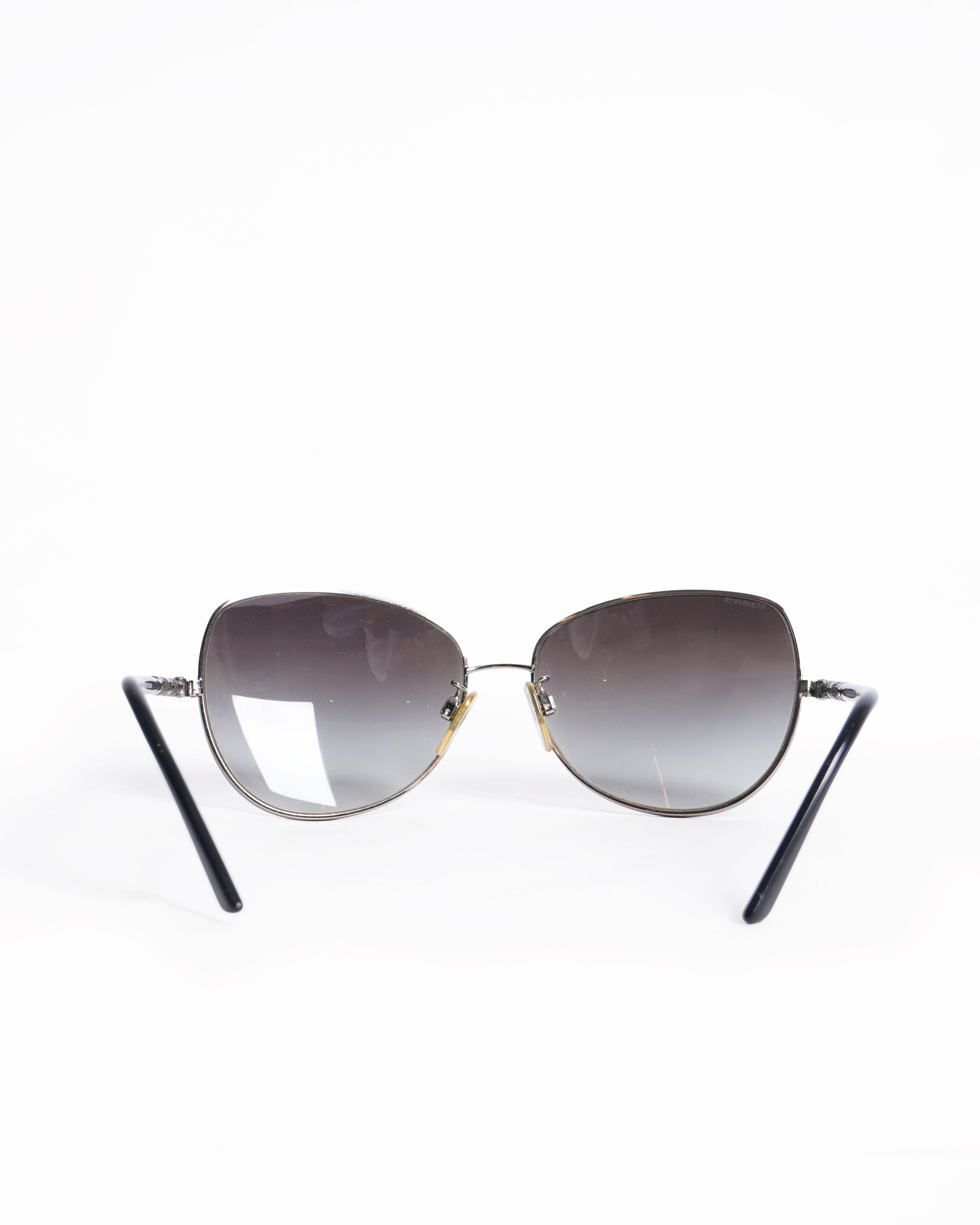 Burberry Women's Silver frame Gradiant Lence Shades