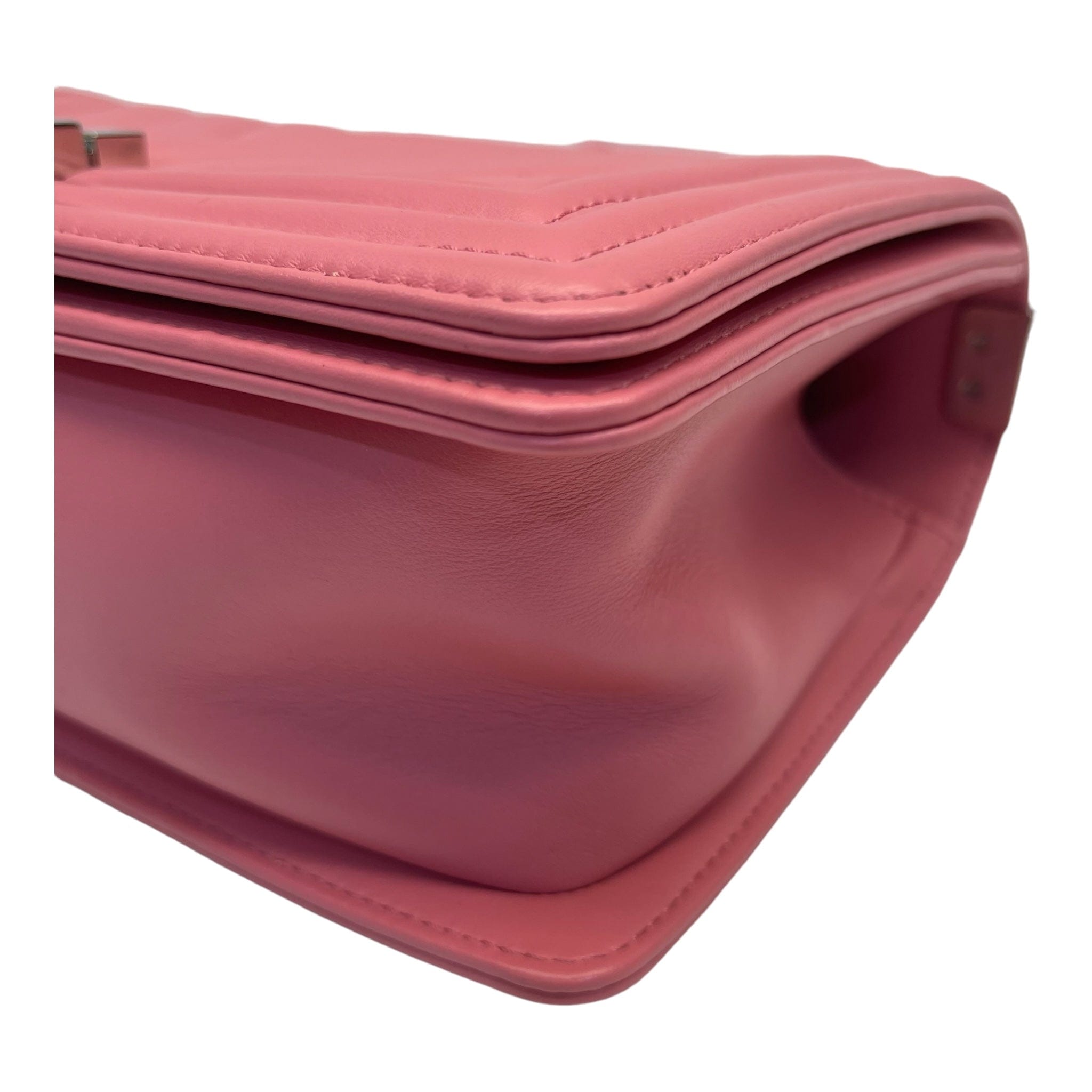 Chanel Boy Bag Medium Pink Lambskin