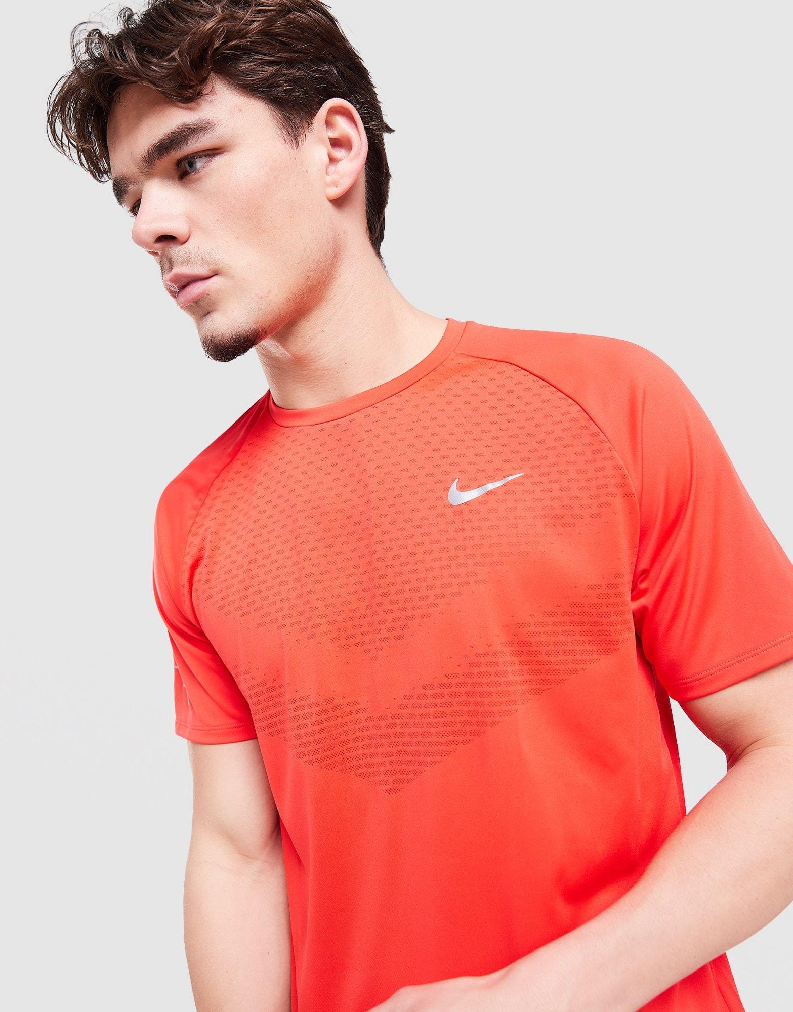 Nike Stride T - Shirt