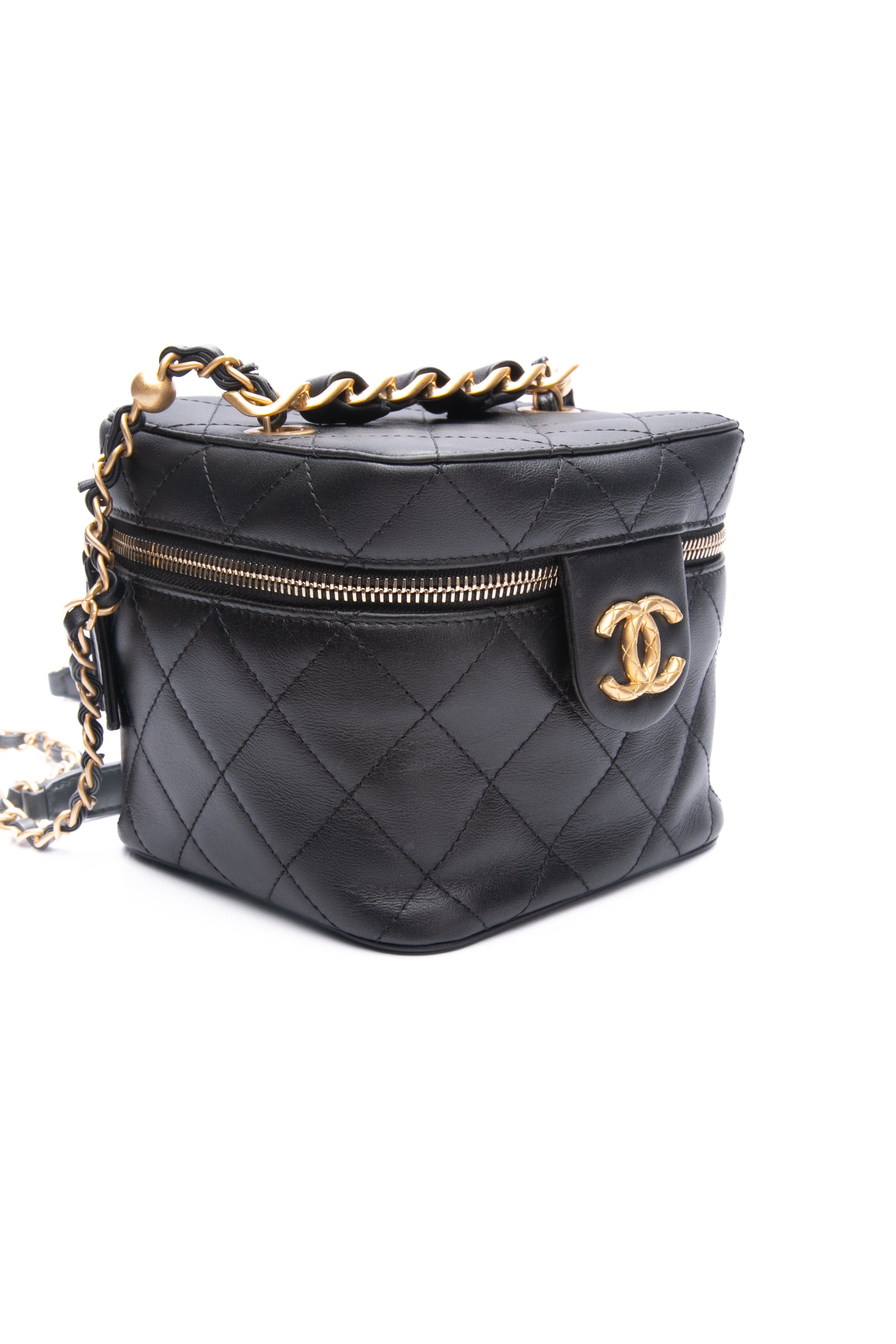 CHANEL Black Quilted Goatskin Chain Small Vanity Case