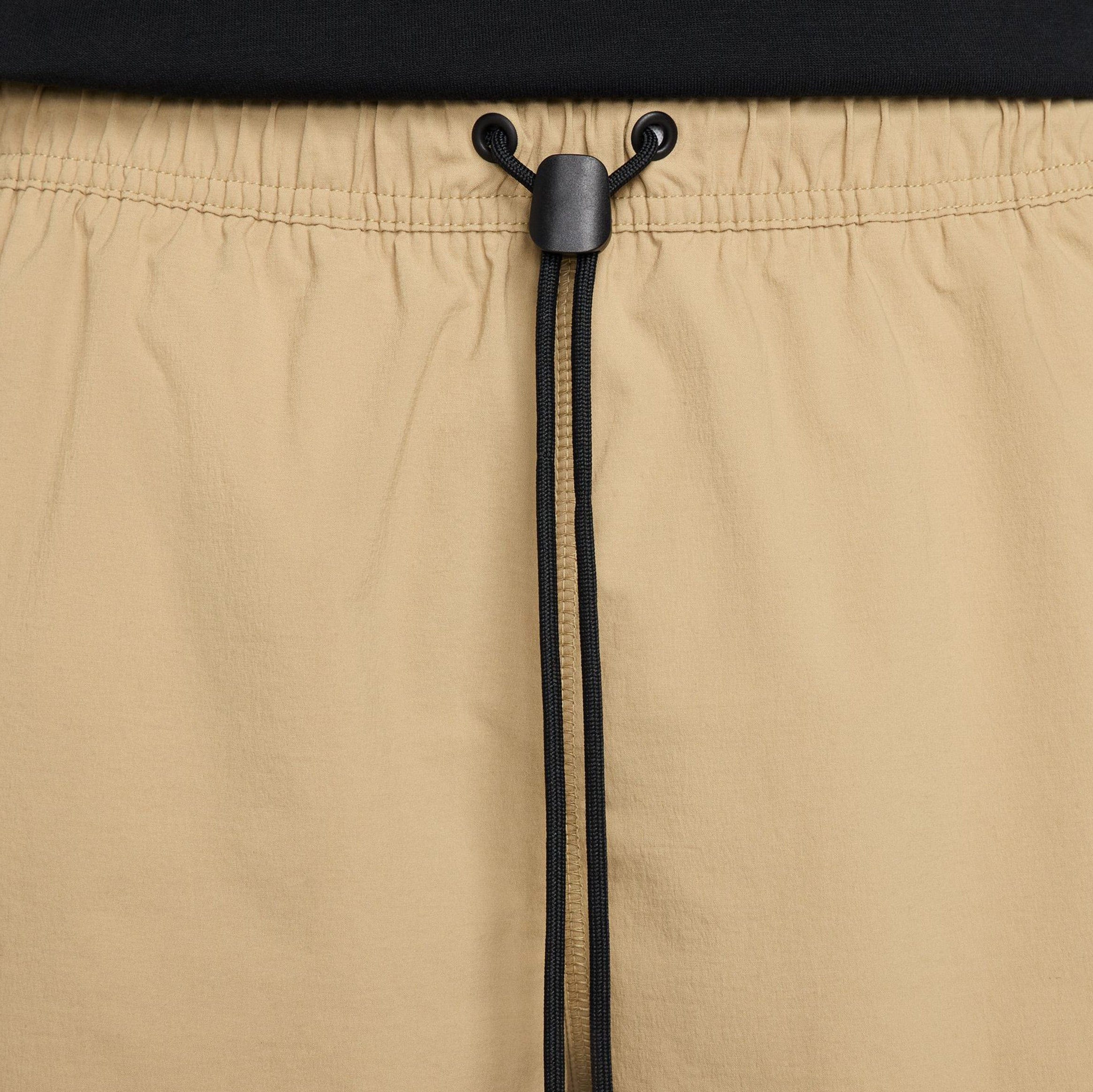 Nike Tech Woven Mens Shorts (Parachute Beige/Black)