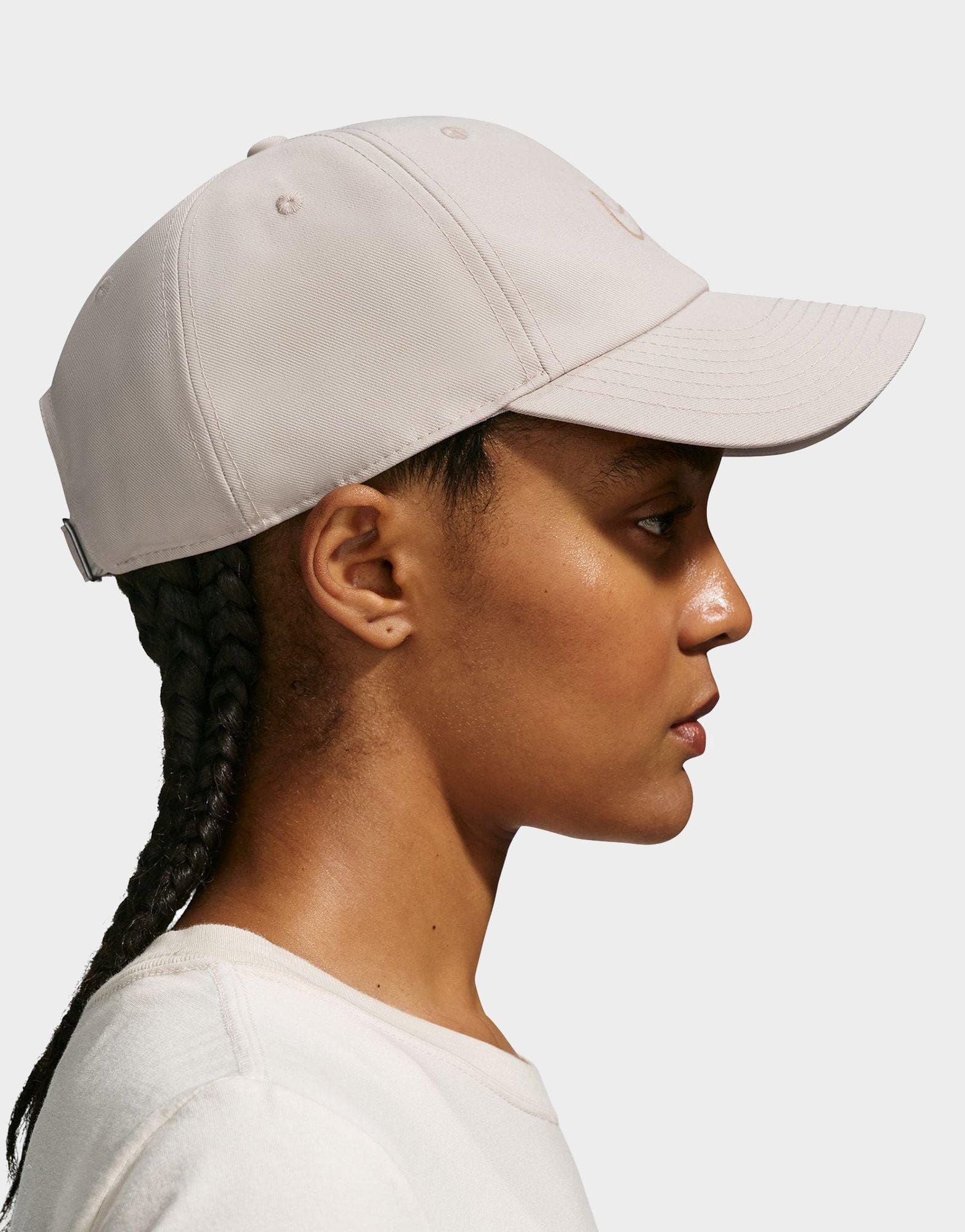 Nike Club Unstructured Swoosh Cap