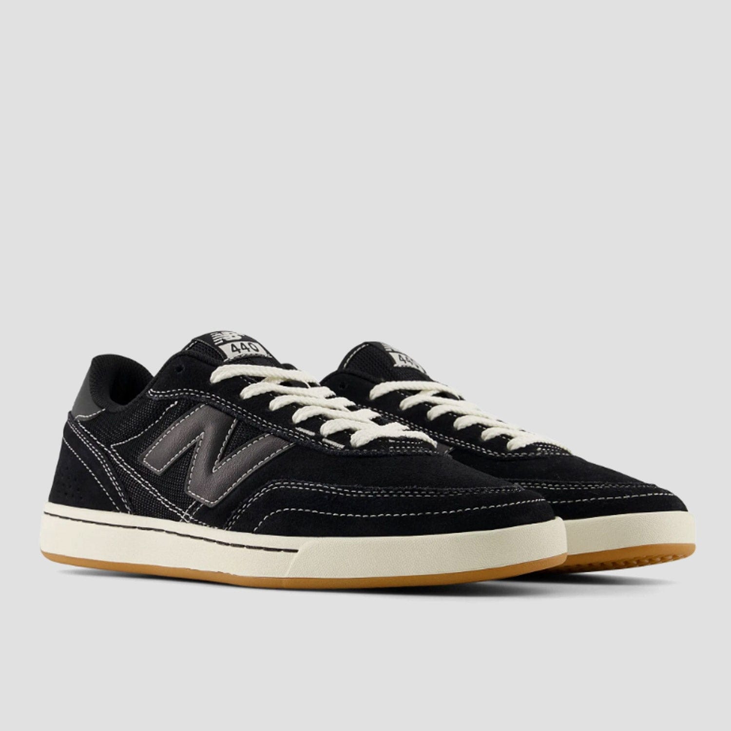 New Balance Numeric 440 V2 Skate Shoes Black / Sea Salt