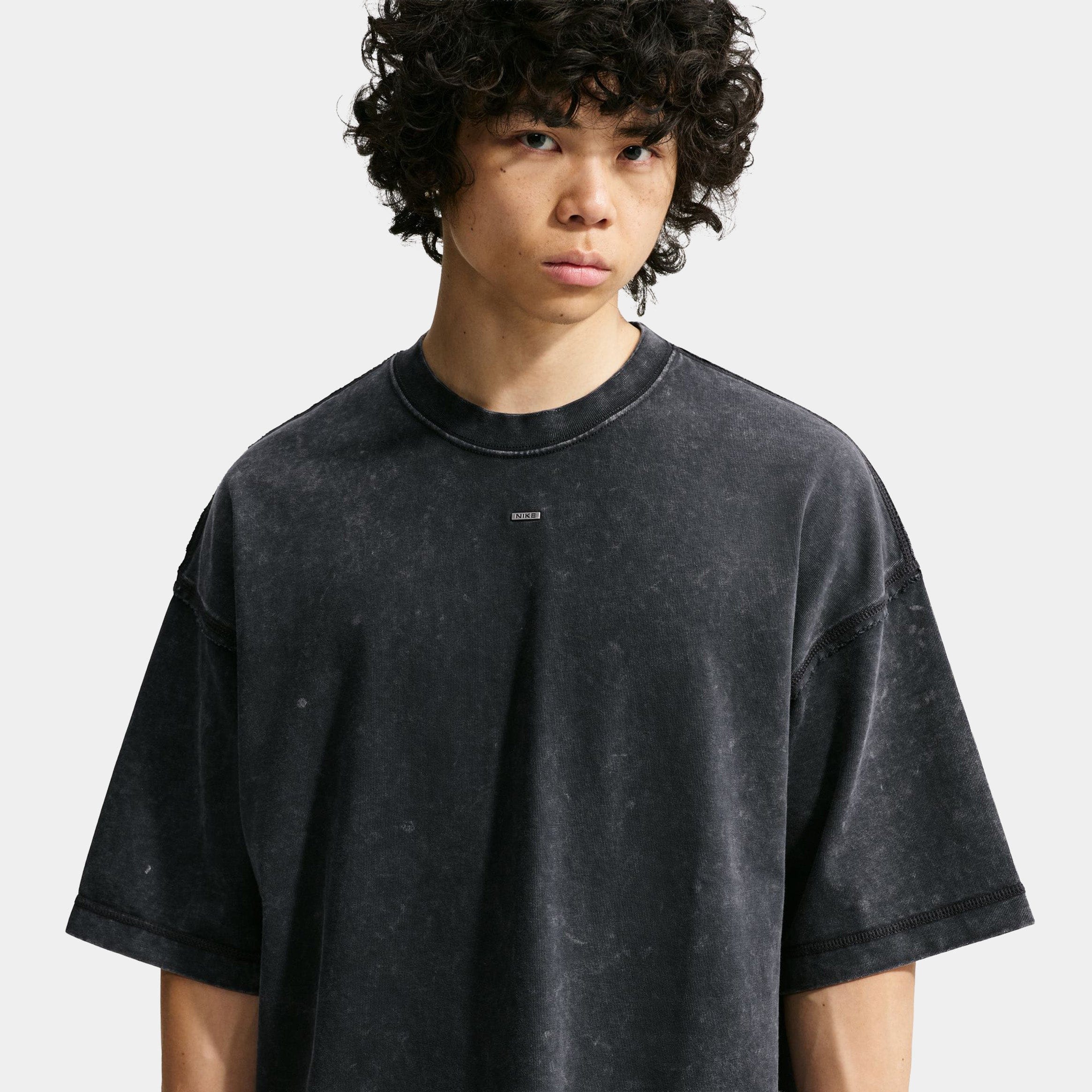 Nike Sportswear Mens Short Sleeve Shirt (Black/Ice Silver/Dark Smoke Grey)