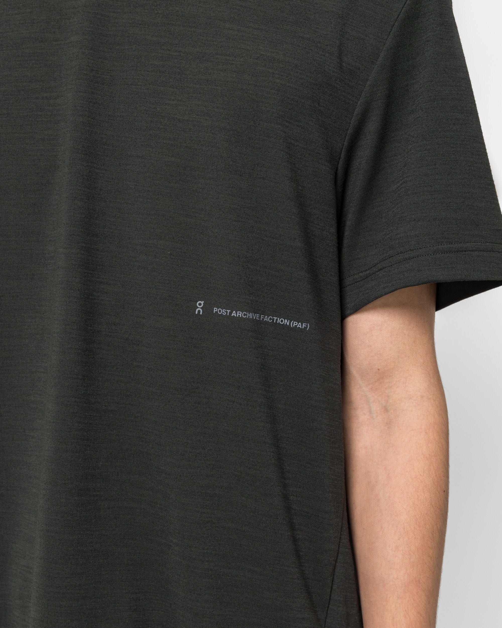On Running Running - T x PAF - Black