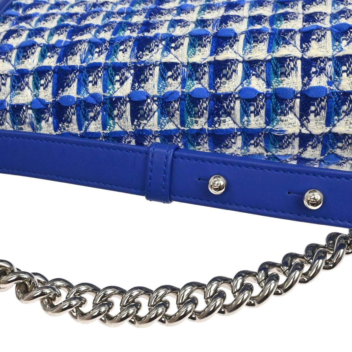 Chanel Boy Chanel 2019 Blue Tweed Medium Shoulder Bag