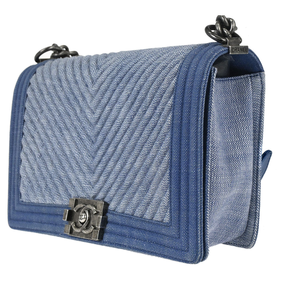 Chanel Boy Chanel 2014 - 2015 Blue Denim Chevron Medium Shoulder Bag