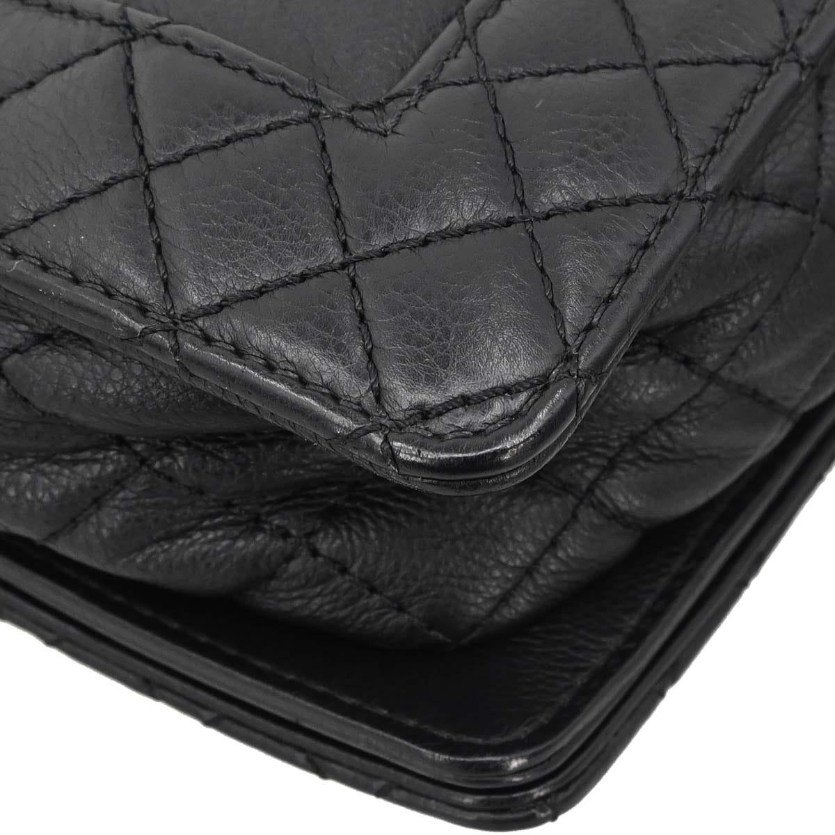 Chanel Boy Chanel 2013 - 2014 Black Lambskin Medium Shoulder Bag