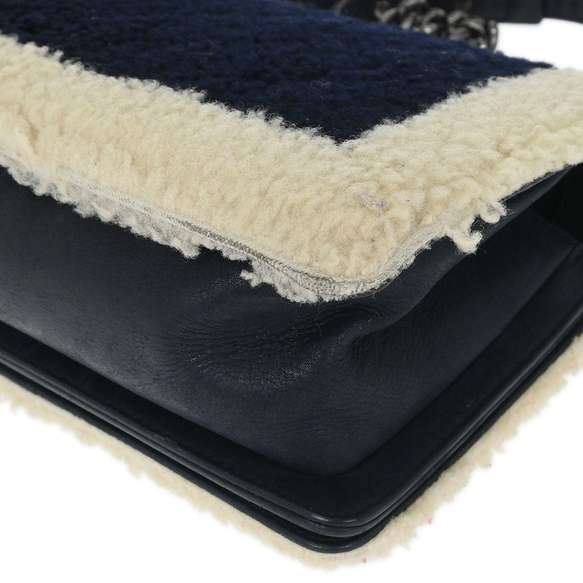 Chanel Boy Chanel 2015 - 2016 Black Shearling Medium Double Chain Shoulder Bag