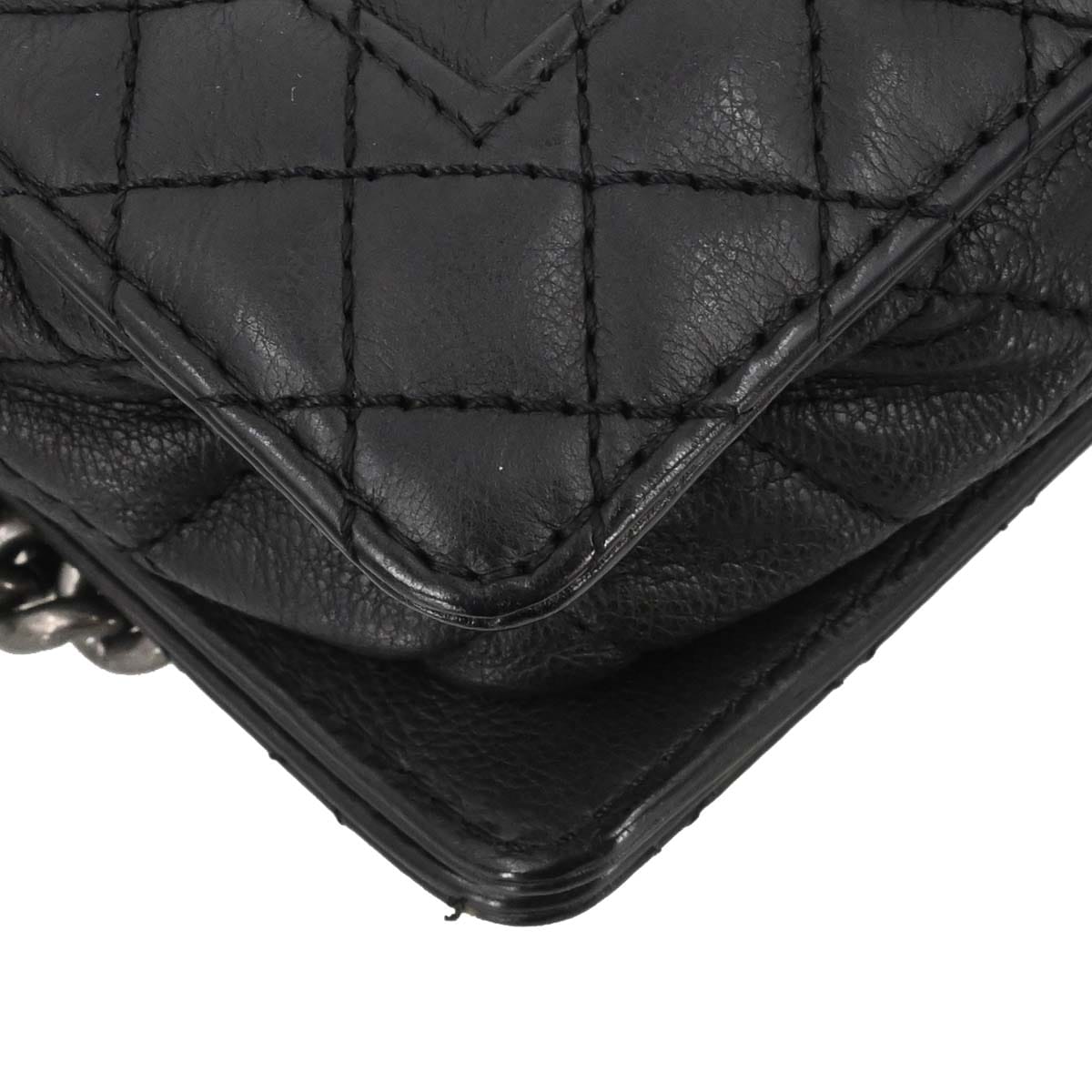 Chanel Boy Chanel 2013 - 2014 Black Soft Lambskin Medium Shoulder Bag