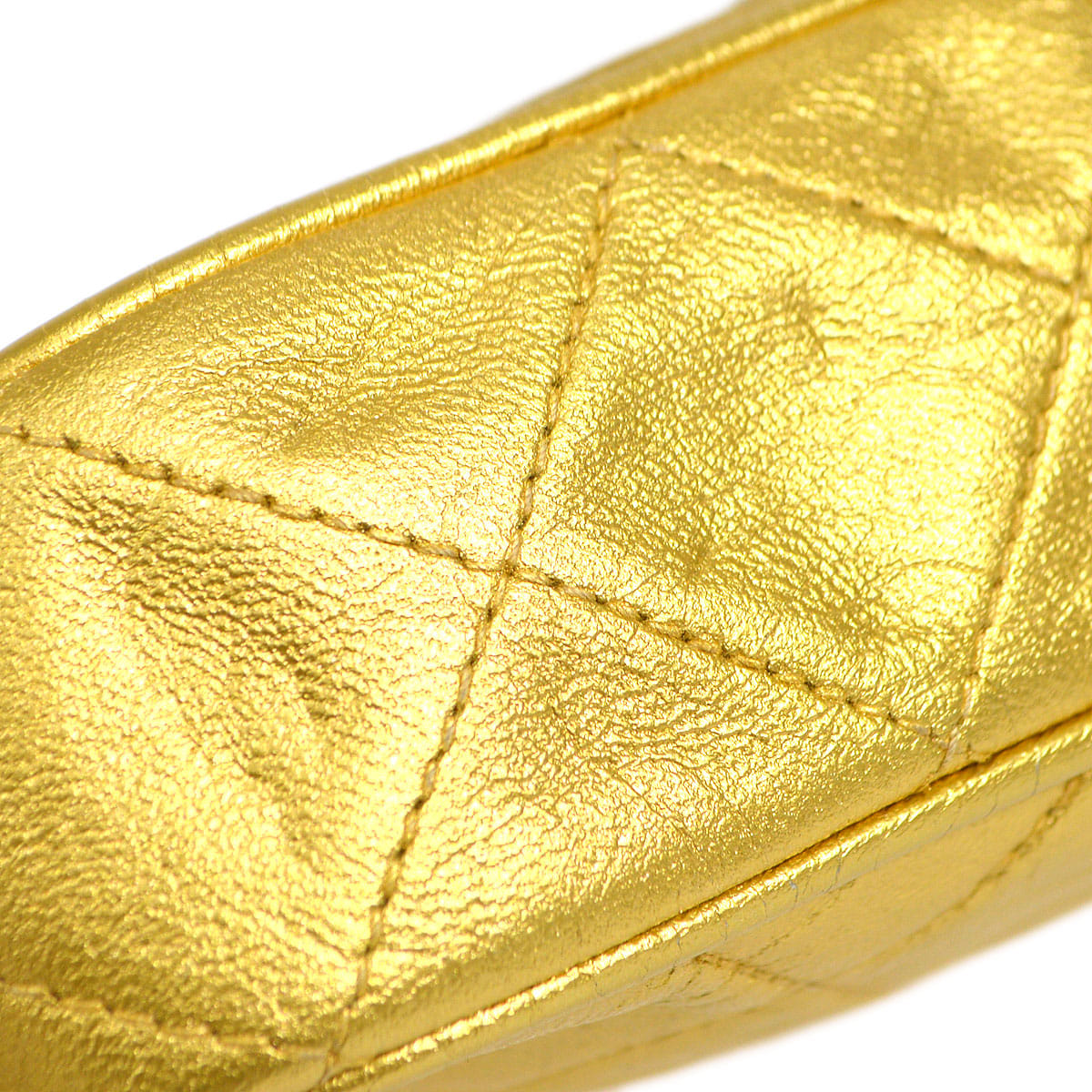 Chanel 1989 - 1991 Diamond Kissklock Shoulder Bag