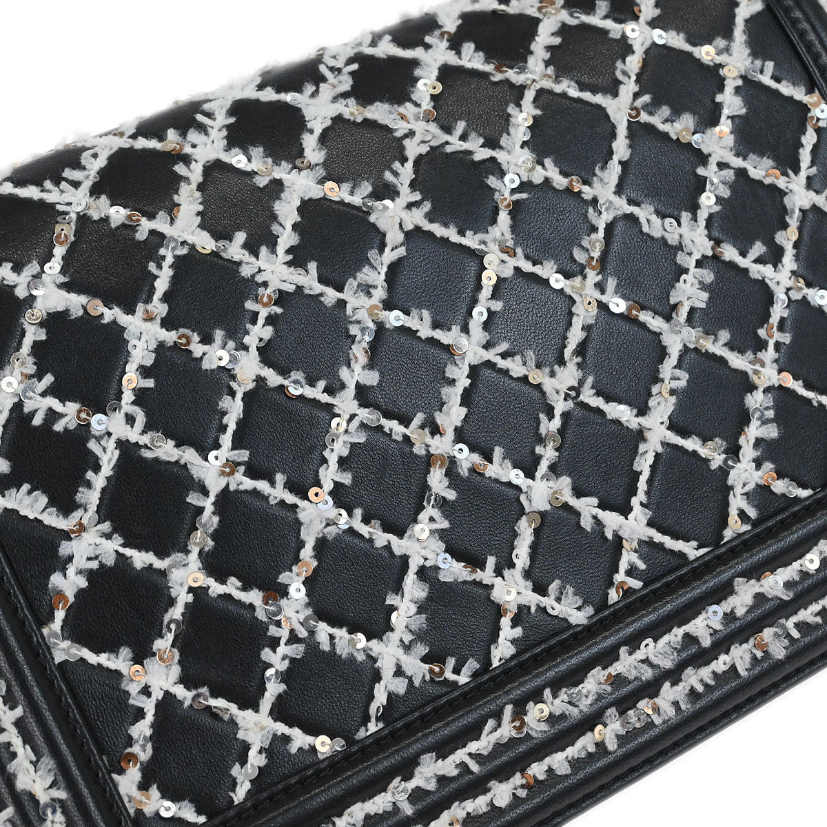 Chanel Boy Chanel 2017 - 2018 Black Lambskin Sequins Medium Shoulder Bag
