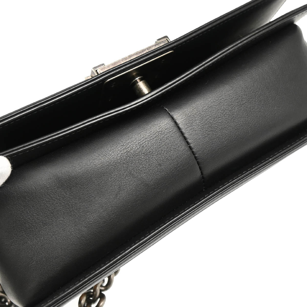 Chanel Boy Chanel 2018 - 2019 Black Bronze Lambskin Medium Shoulder Bag