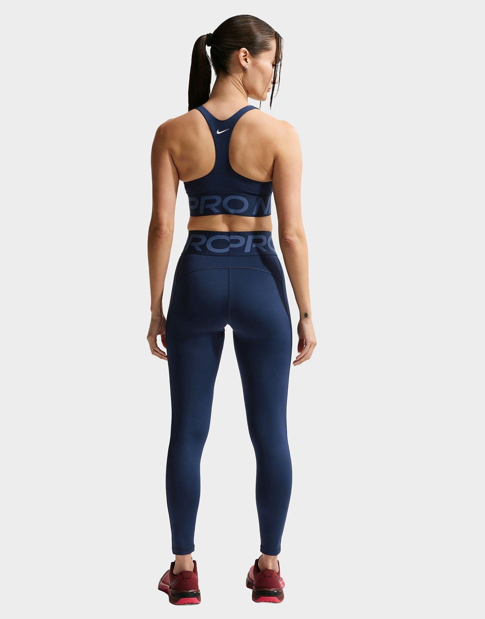 Nike Dri - FIT Sculpt Mesh Medium Support Sports Bra