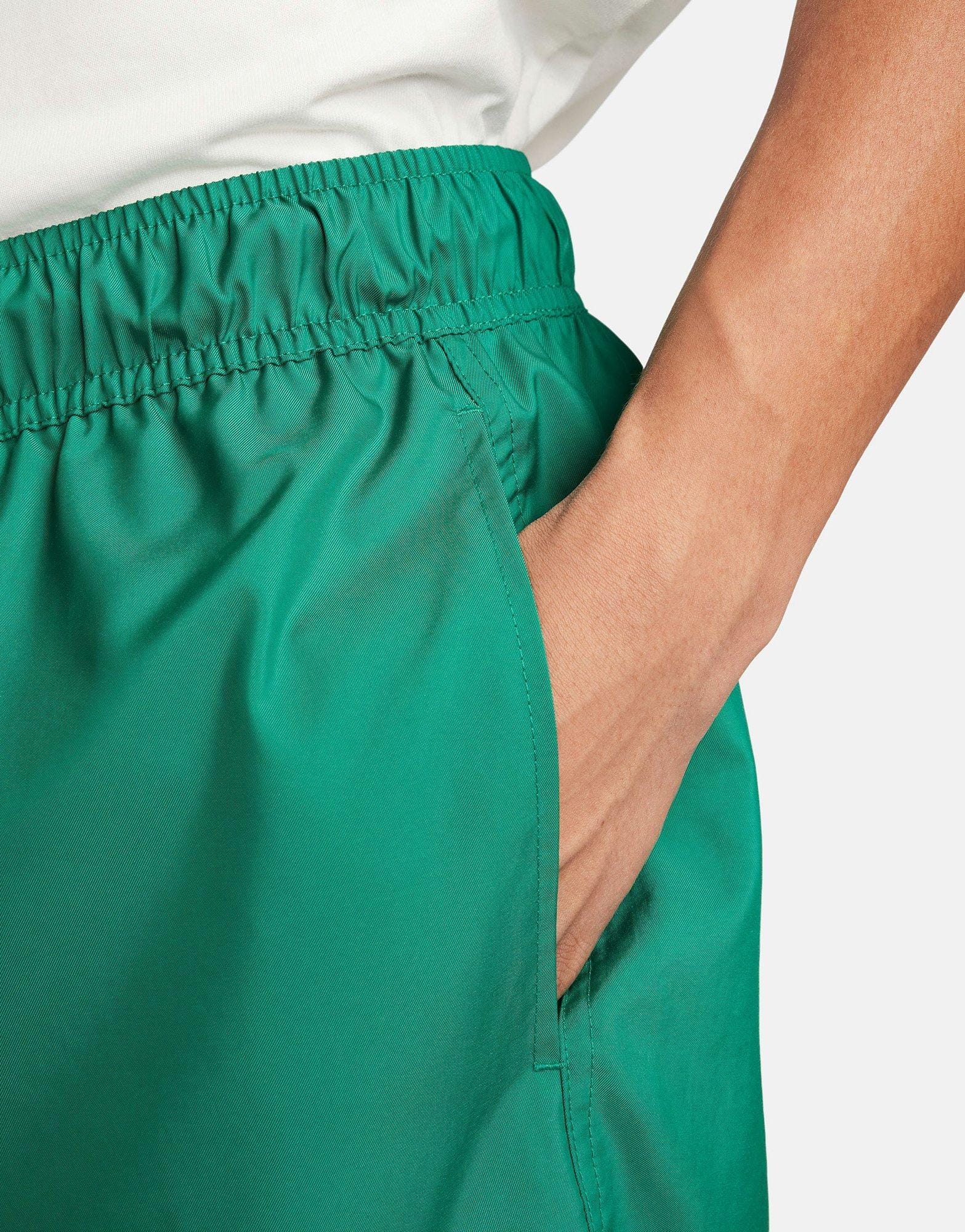 Nike Club Woven Flow Shorts