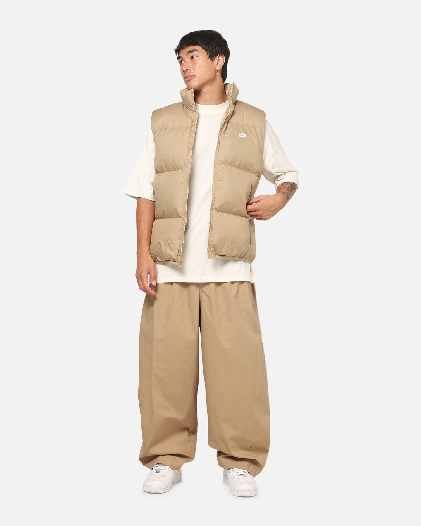 Nike Sportswear Club Therma - FIT Down Puffer Vest Beige
