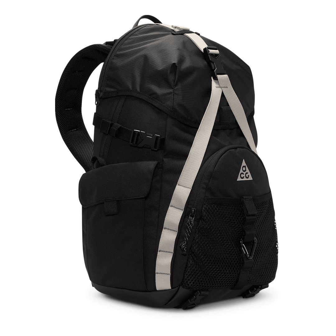 Nike ACG DAYMAX BACKPACK 25 l BLACK / COLLEGE GREY