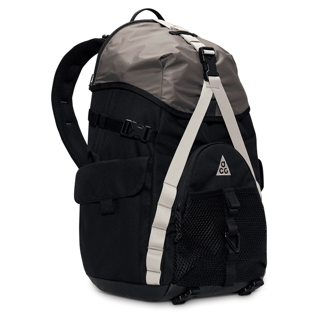 Nike ACG DAYMAX BACKPACK 25 l BLACK / COLLEGE GREY