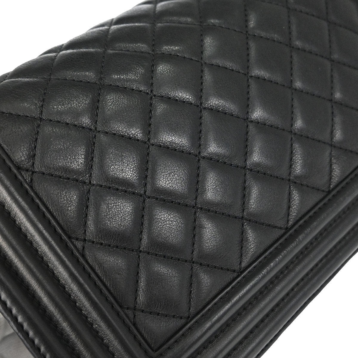 Chanel Boy Chanel 2012 - 2013 Black Lambskin Medium Shoulder Bag